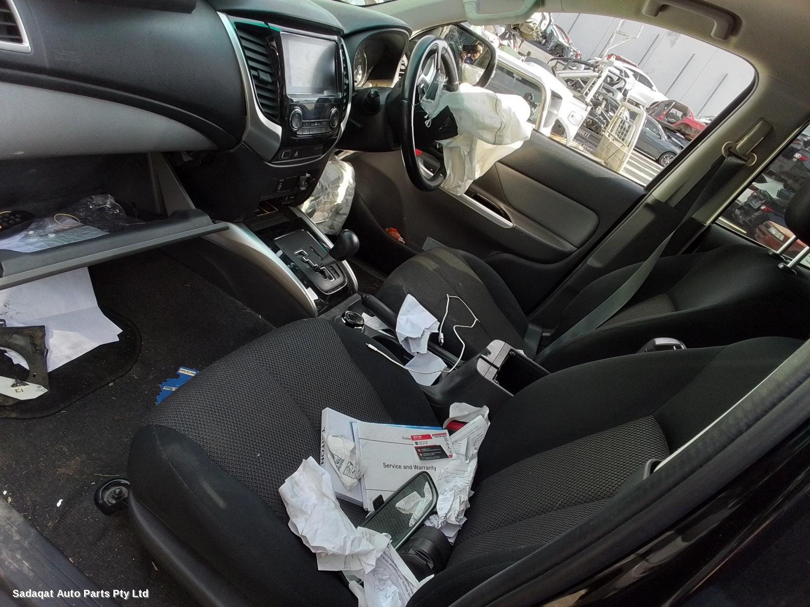 Mitsubishi Triton Right Taillight