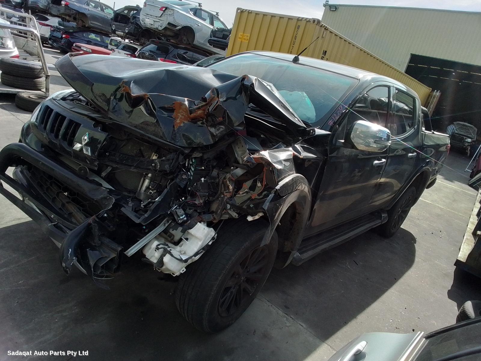 Mitsubishi Triton Right Taillight