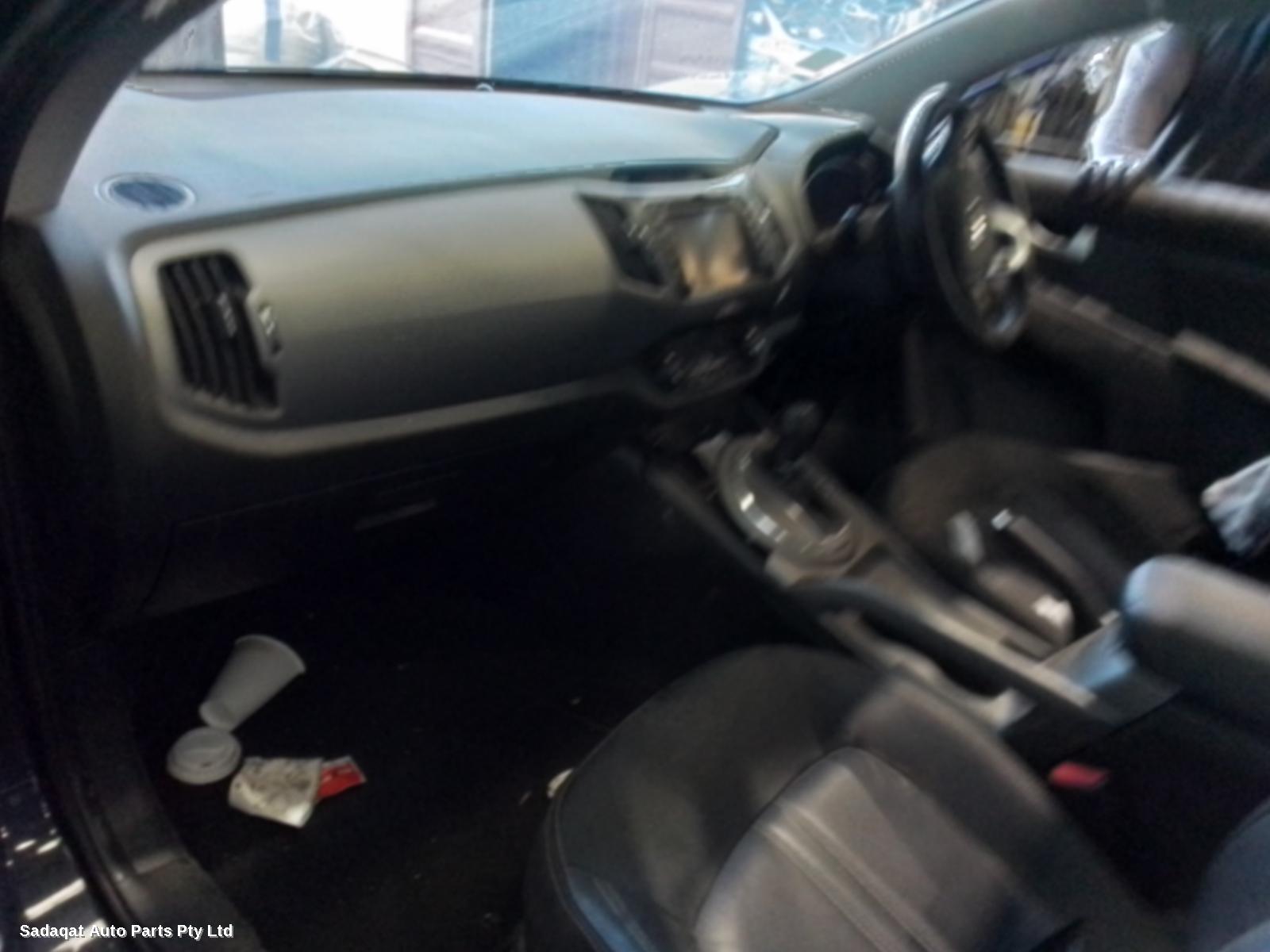 Kia Sportage Left Headlamp