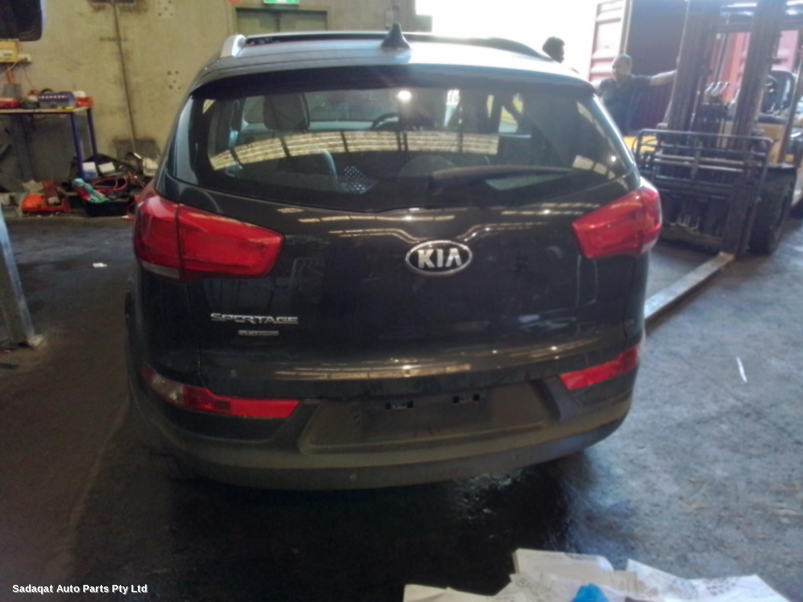 Kia Sportage Left Headlamp