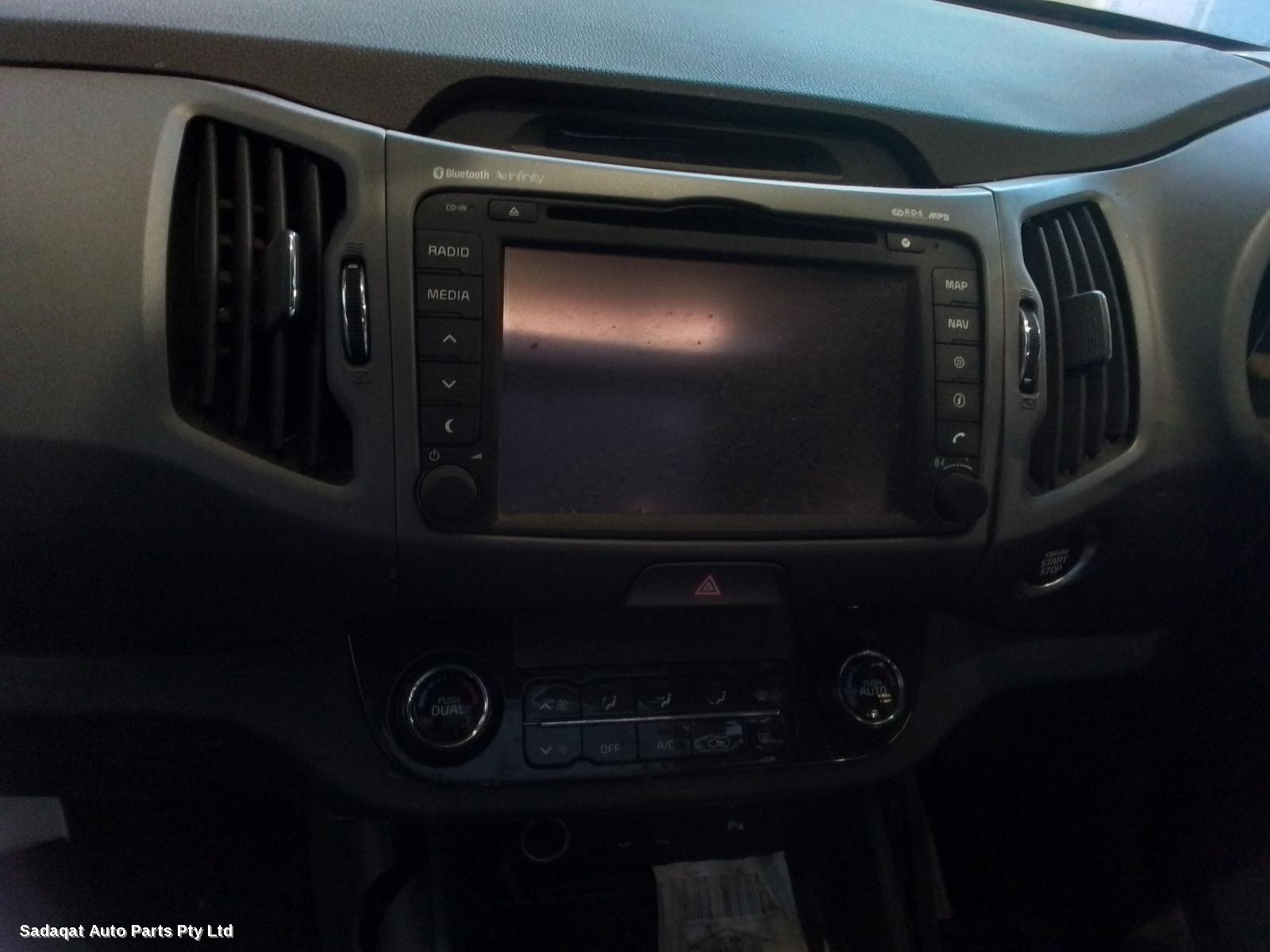 Kia Sportage Left Headlamp