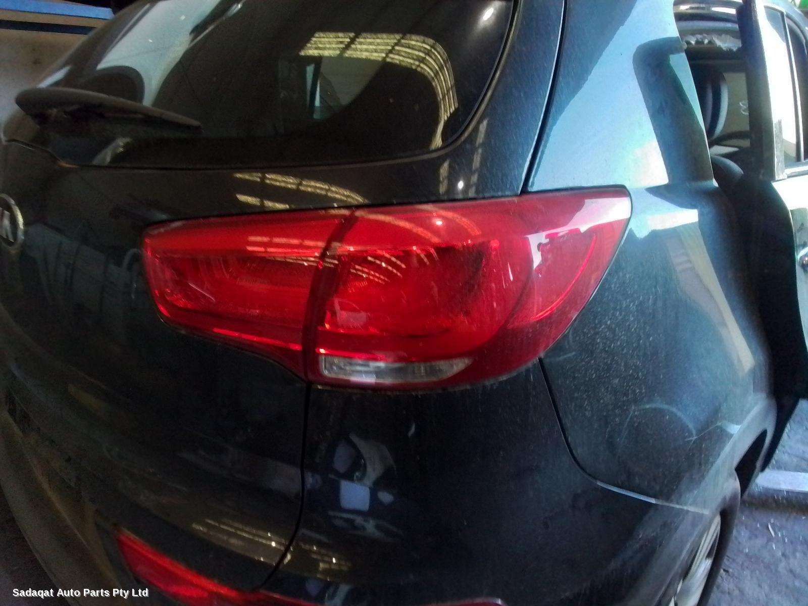 Kia Sportage Left Headlamp