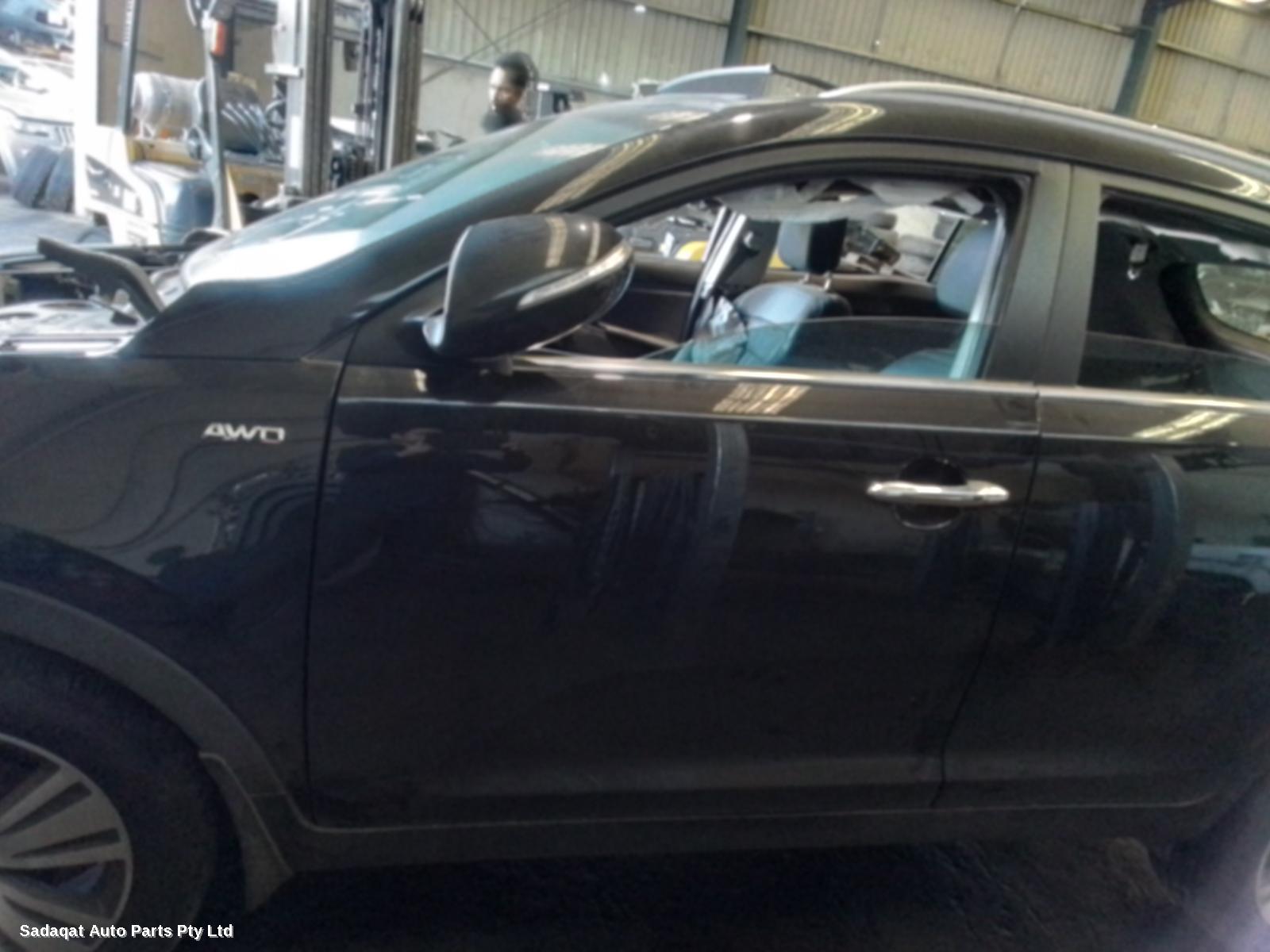 Kia Sportage Left Headlamp