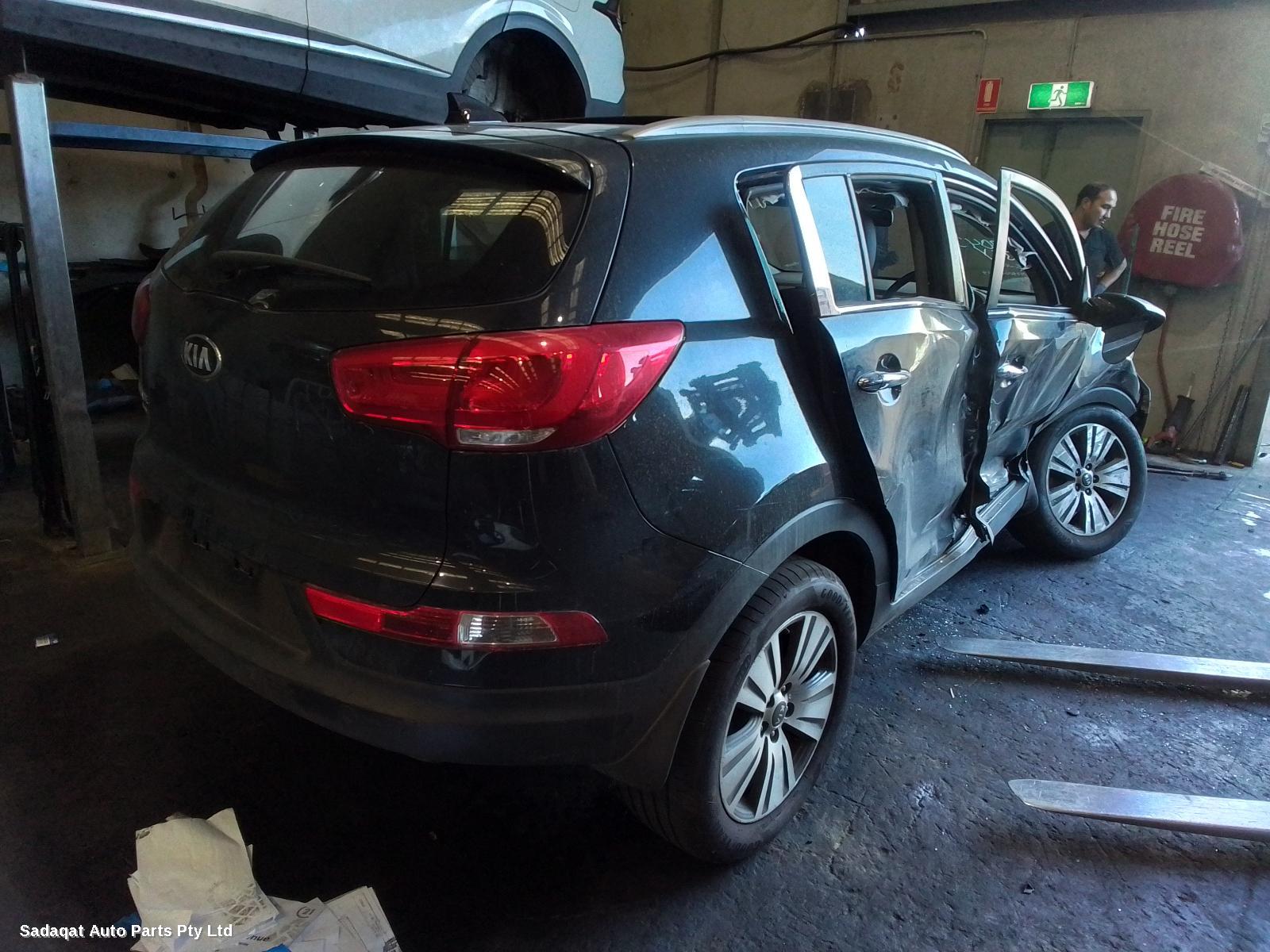 Kia Sportage Left Headlamp