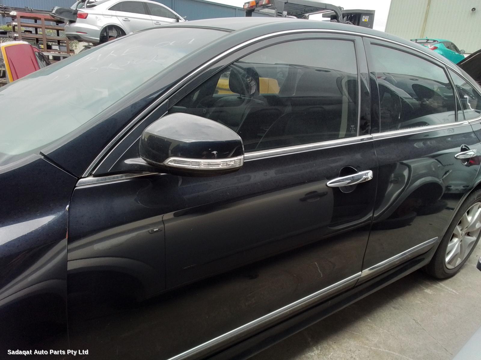 Nissan Maxima Right Door Mirror
