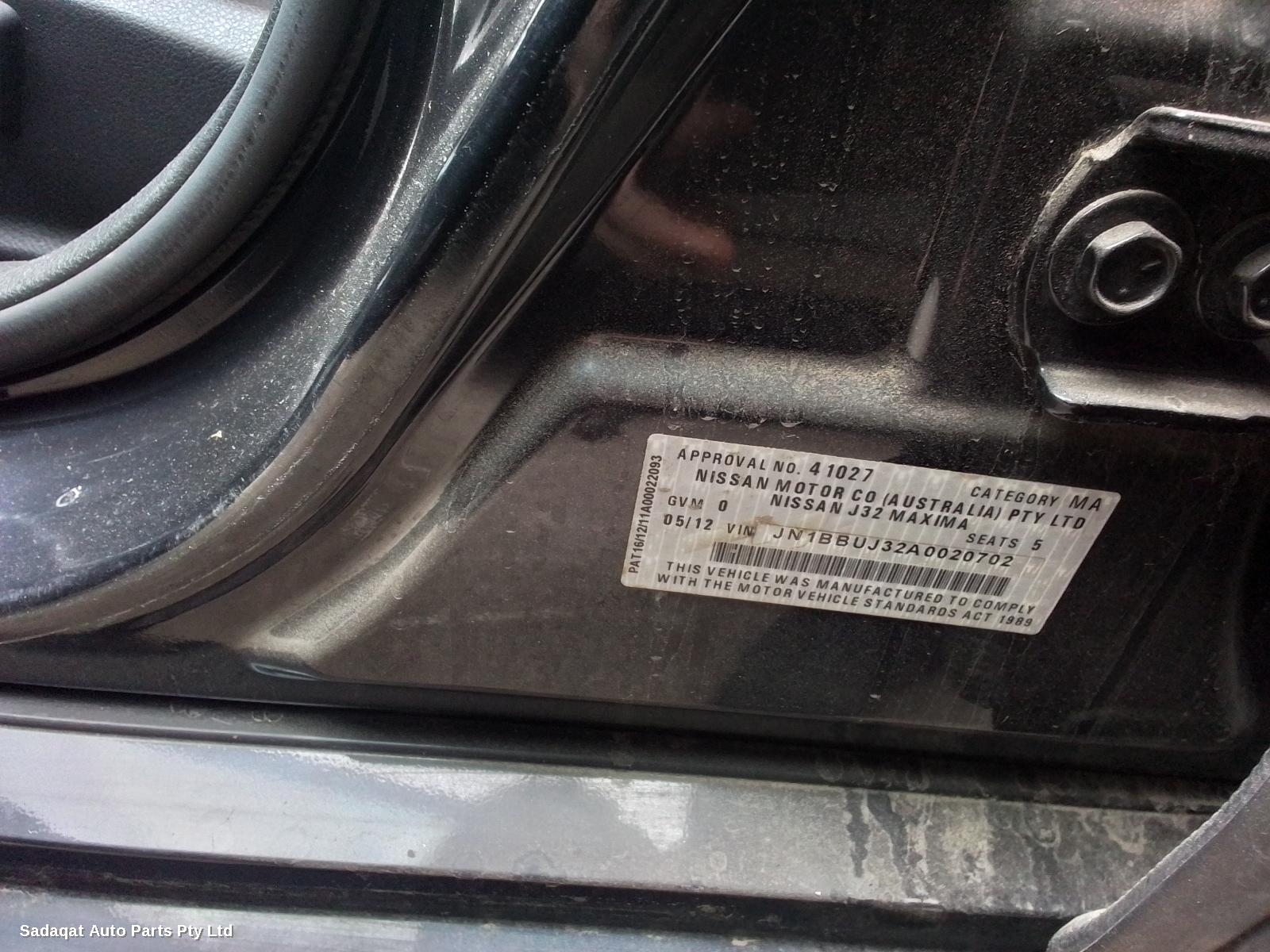 Nissan Maxima Right Door Mirror