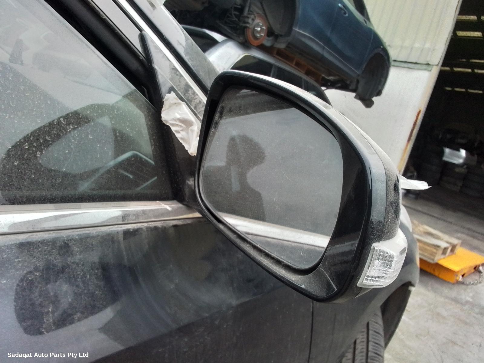 Nissan Maxima Right Door Mirror