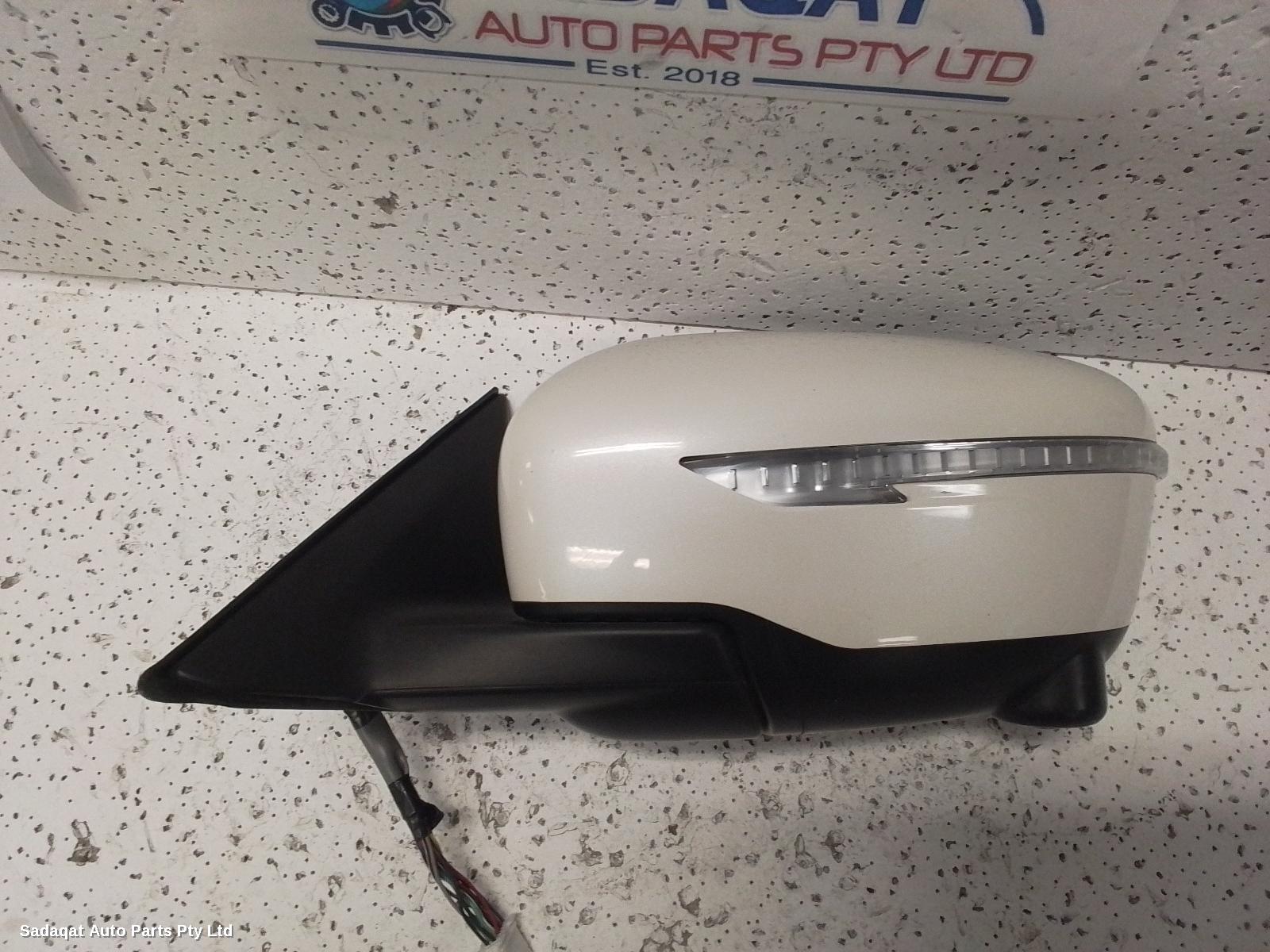 Nissan Xtrail Left Door Mirror