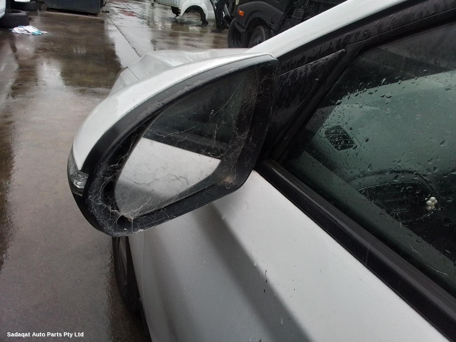 Hyundai I30 Right Indicator/fog/side