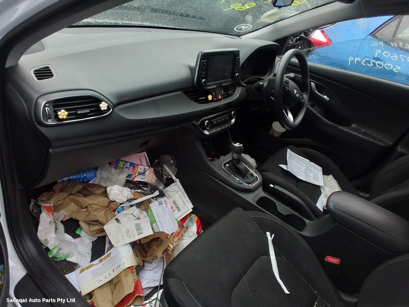 Hyundai I30 Right Indicator/fog/side