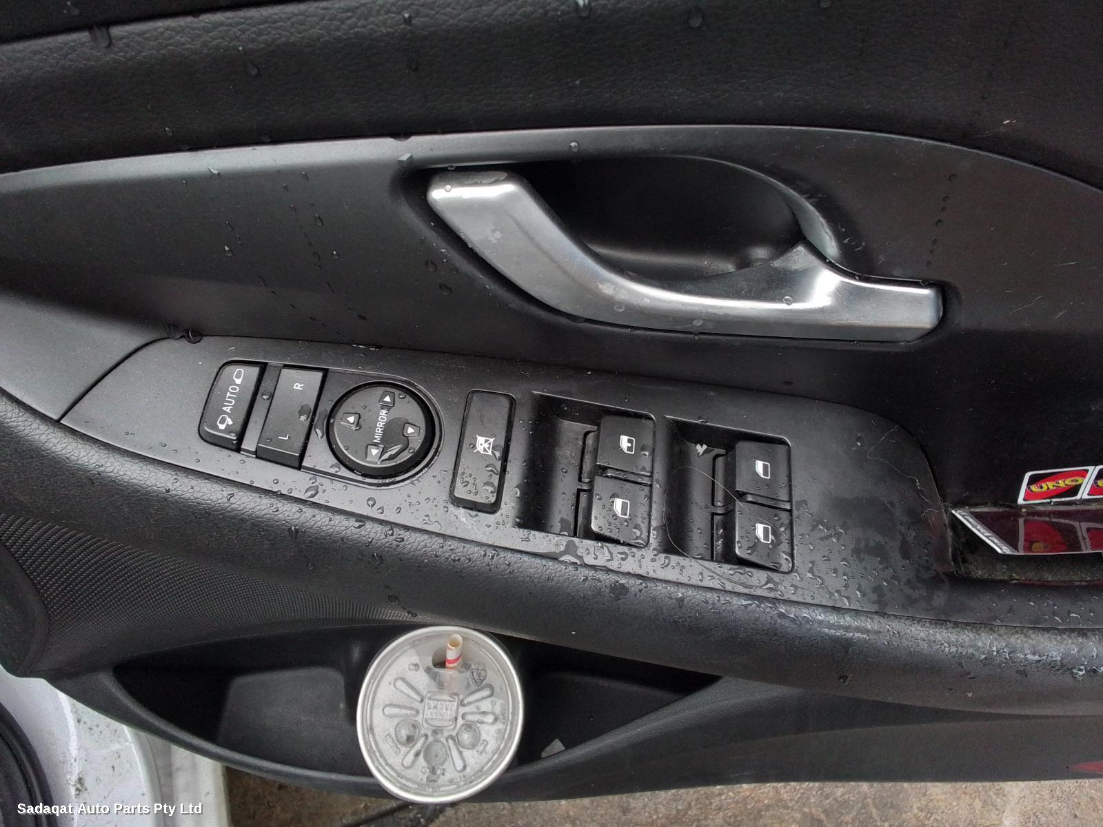 Hyundai I30 Right Indicator/fog/side