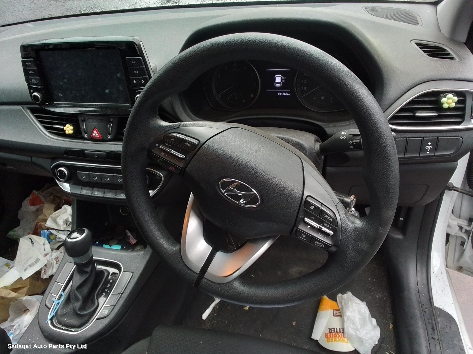 Hyundai I30 Right Indicator/fog/side