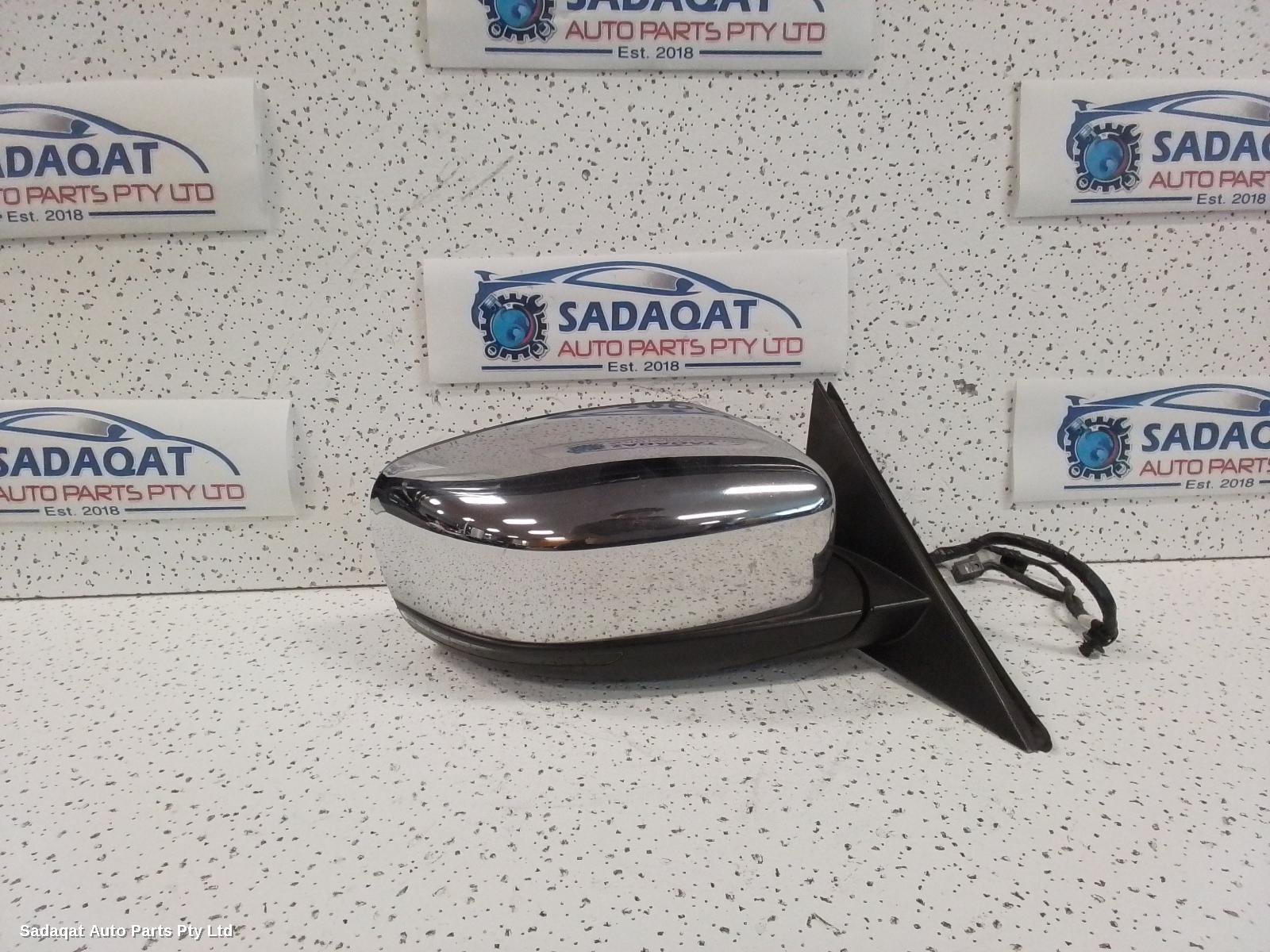 Chrysler 300c Right Door Mirror