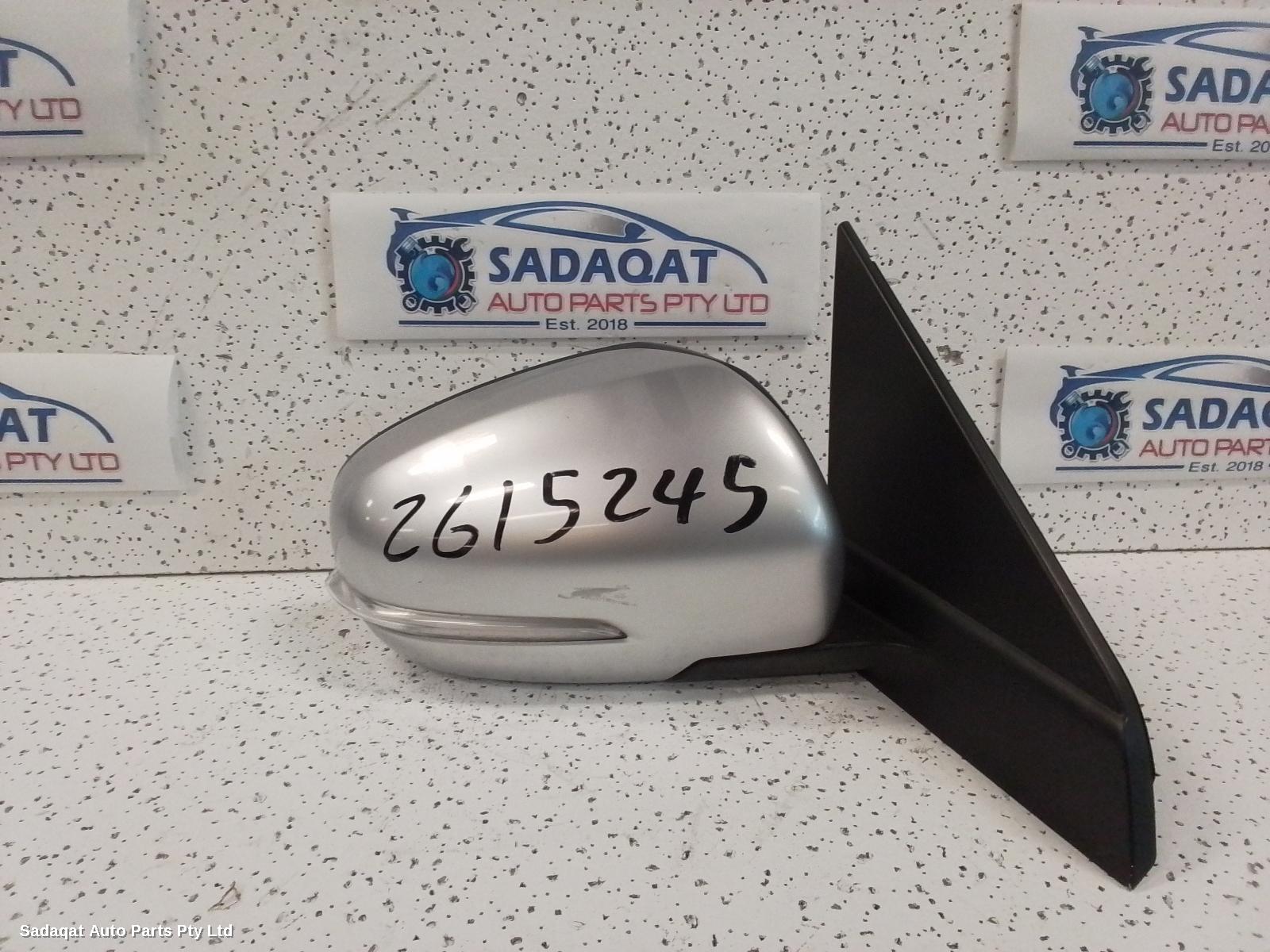 Suzuki Vitara Right Door Mirror