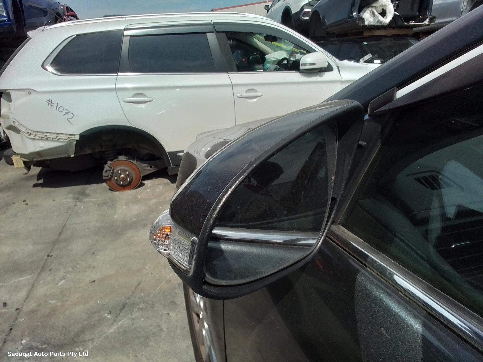 Toyota Camry Right Door Mirror