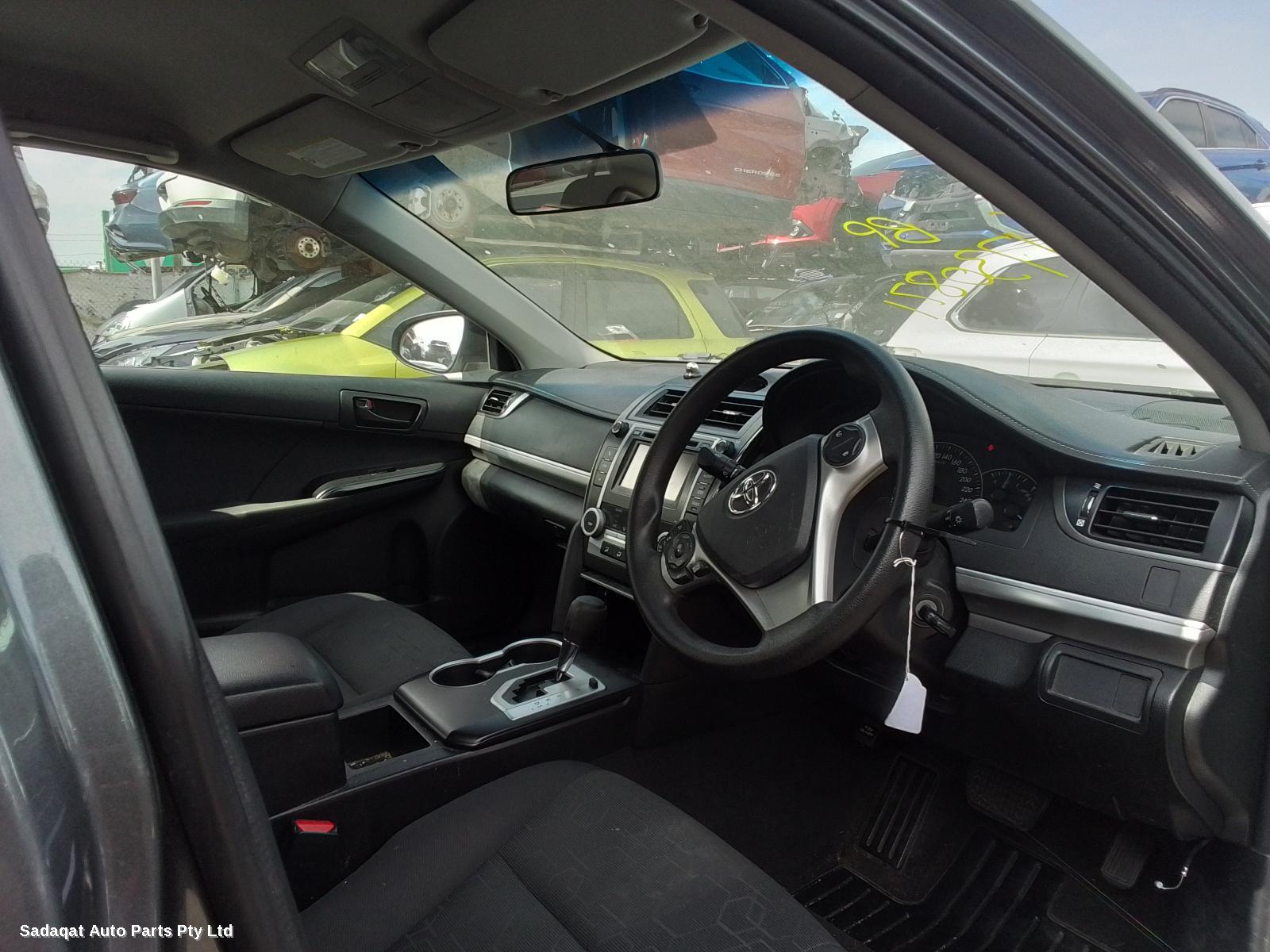 Toyota Camry Right Door Mirror