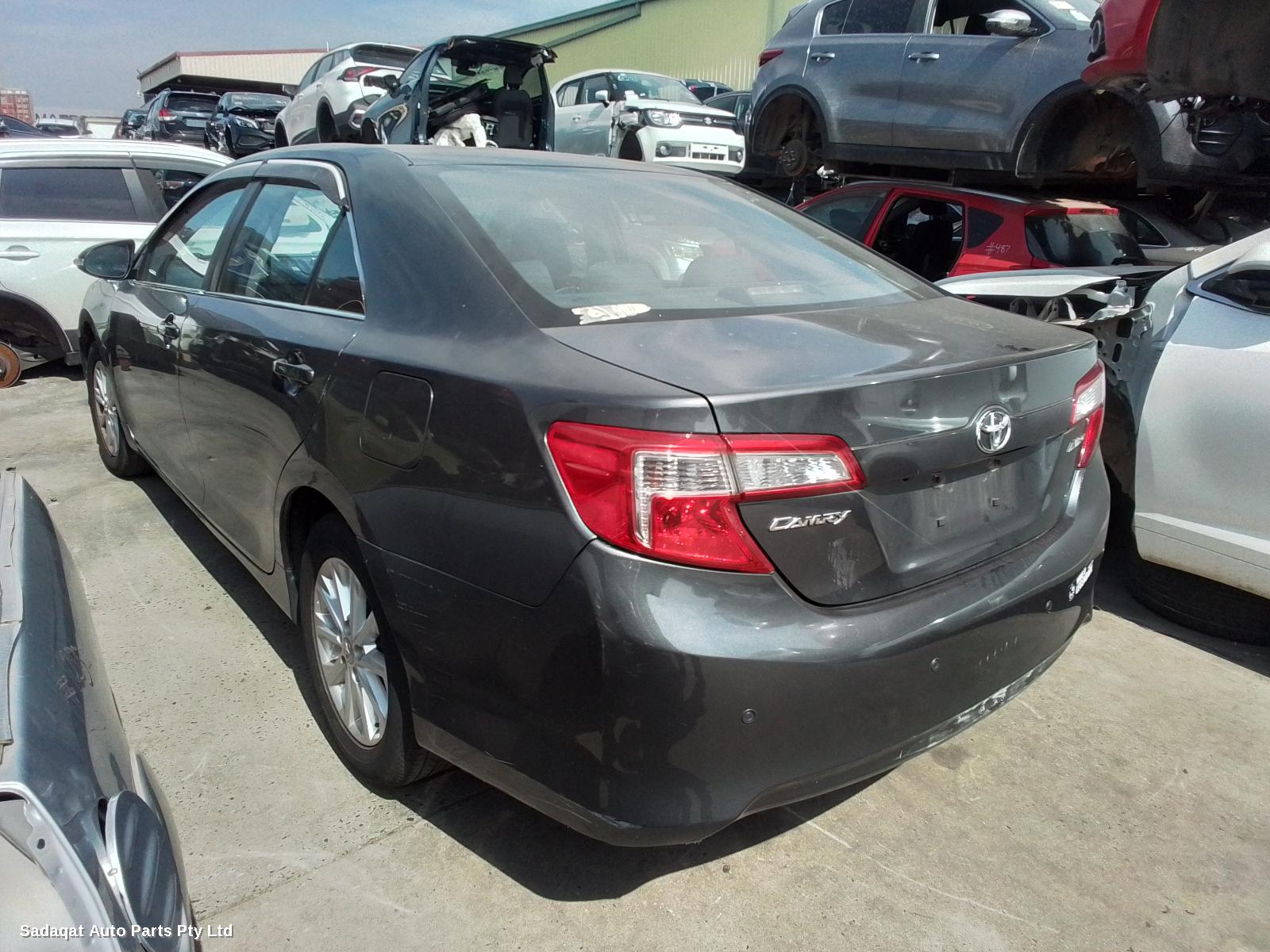 Toyota Camry Right Door Mirror