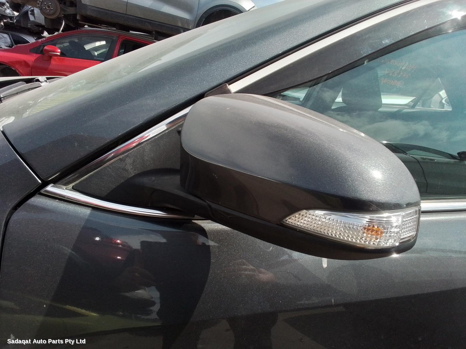 Toyota Camry Right Door Mirror