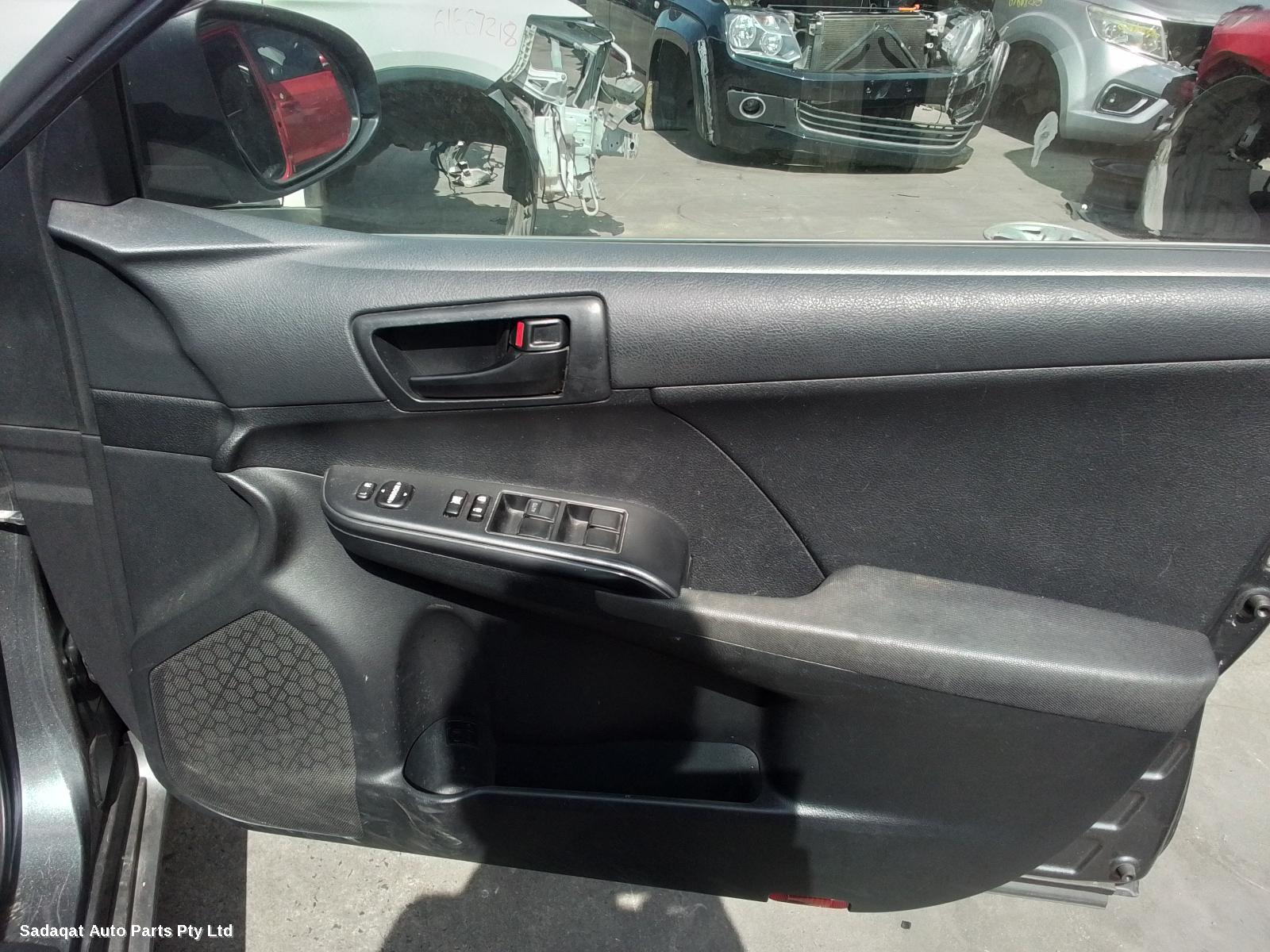 Toyota Camry Right Door Mirror