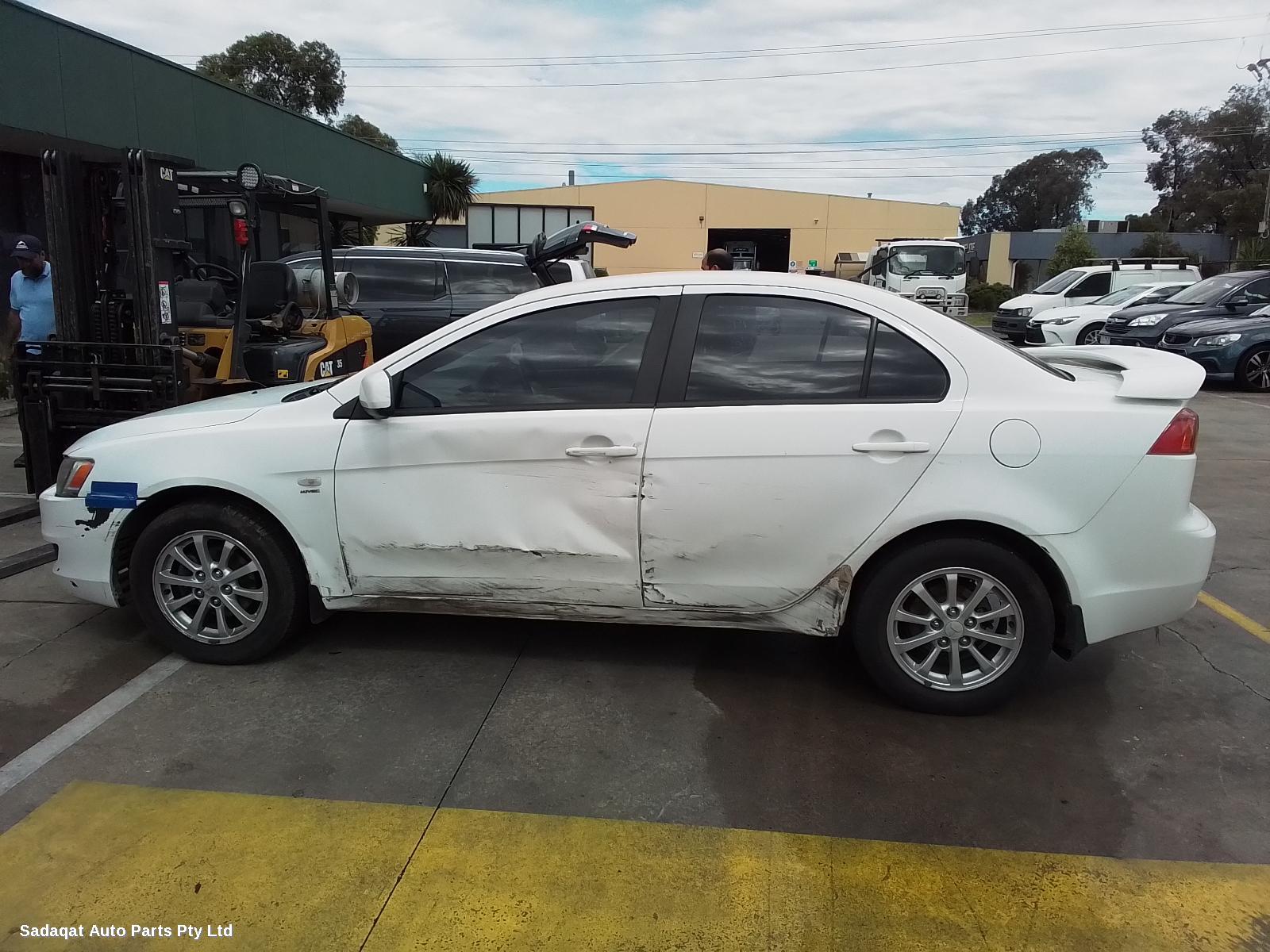 Mitsubishi Lancer Left Door Mirror