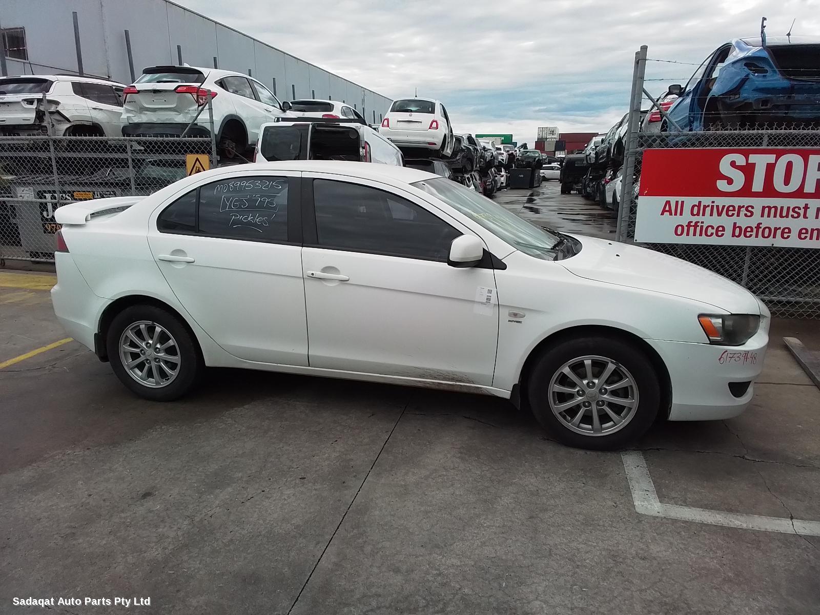 Mitsubishi Lancer Left Door Mirror