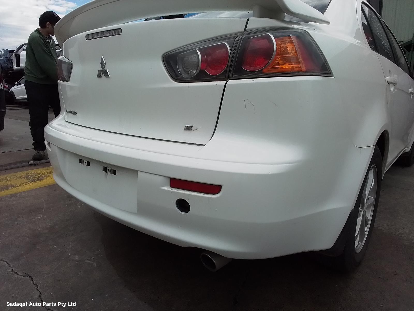 Mitsubishi Lancer Left Door Mirror
