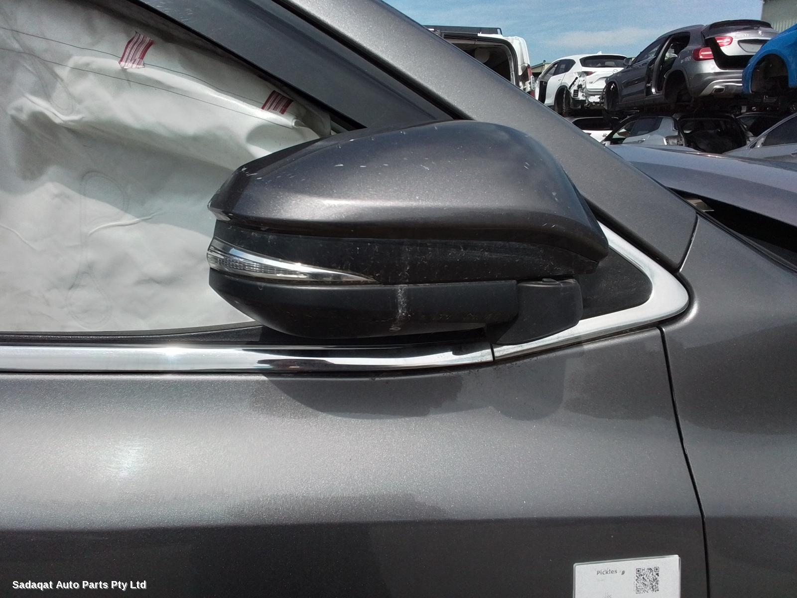 Toyota Kluger Left Front Door Window