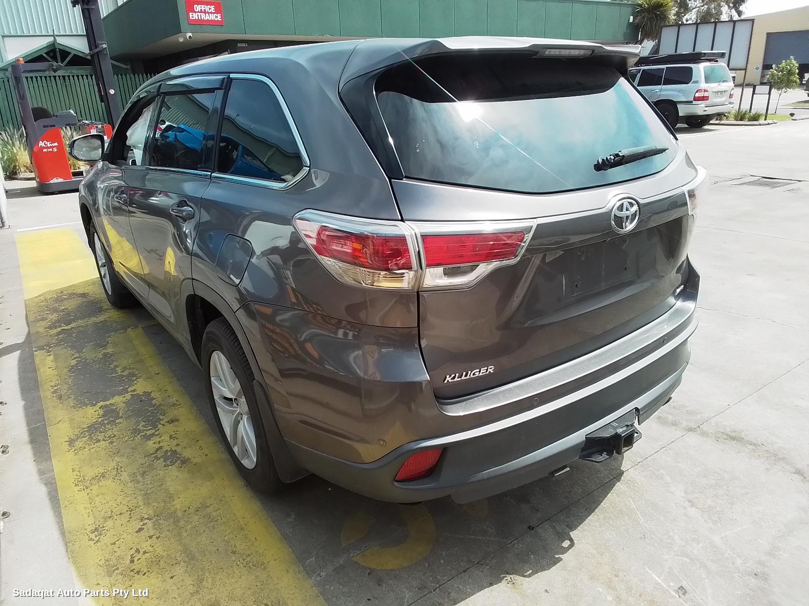 Toyota Kluger Left Front Door Window