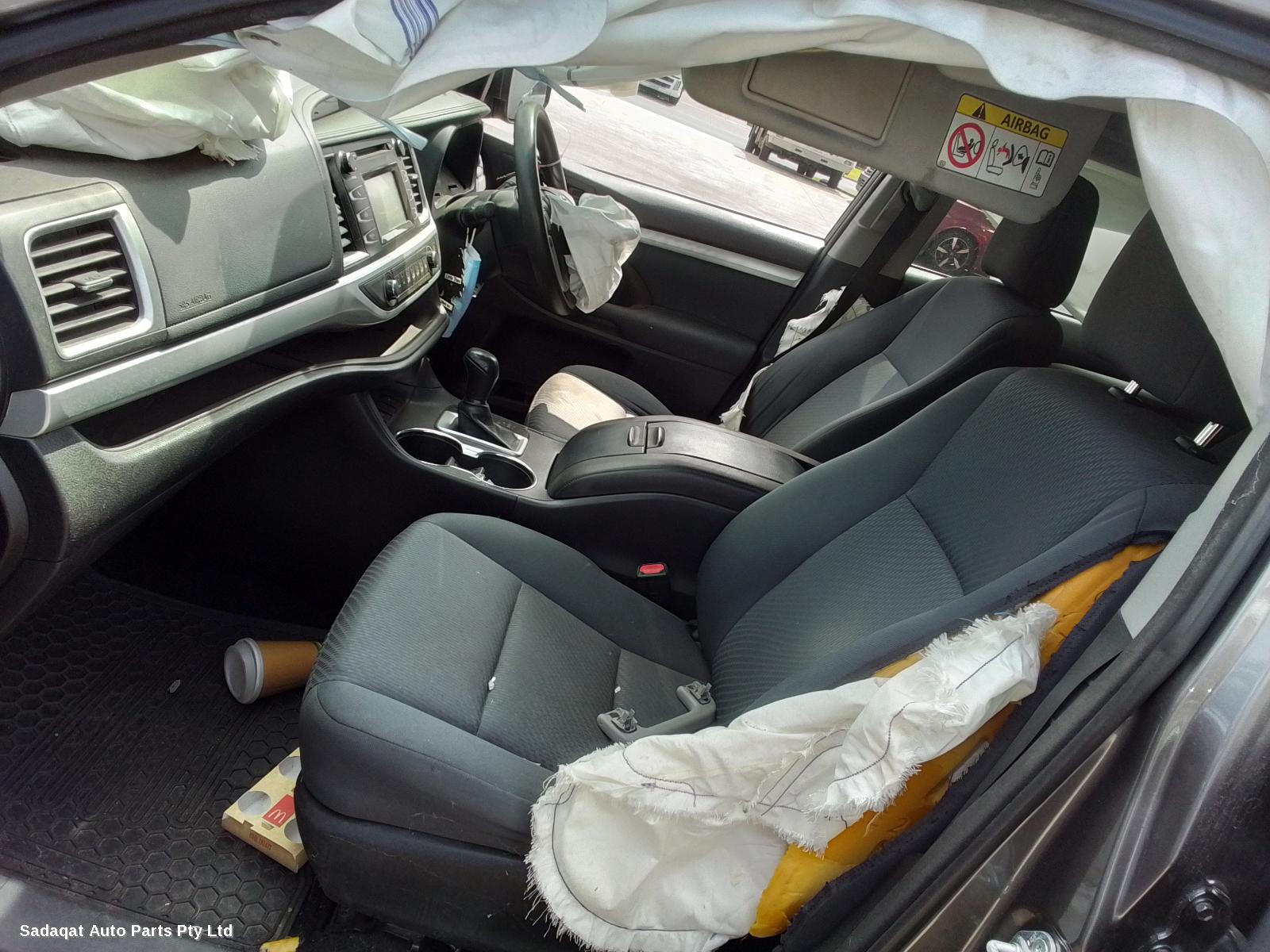 Toyota Kluger Left Front Door Window