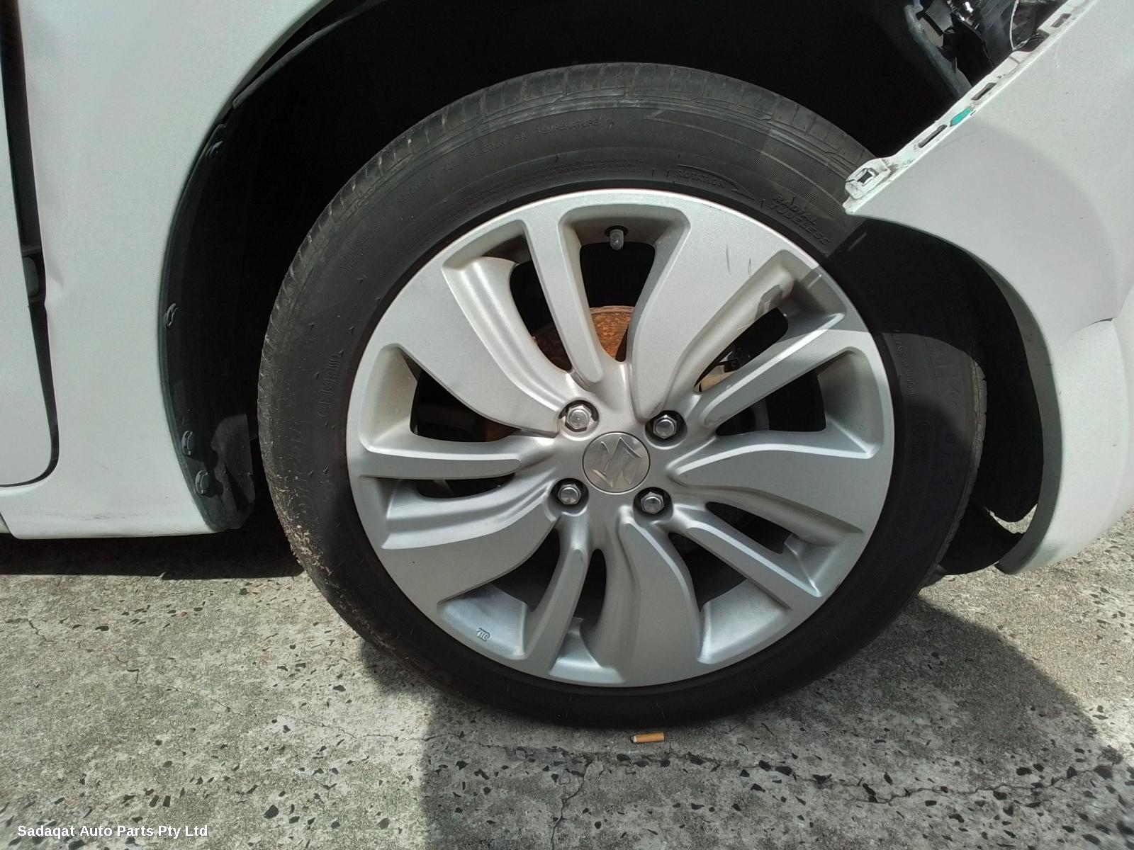 Suzuki Swift Right Door Mirror