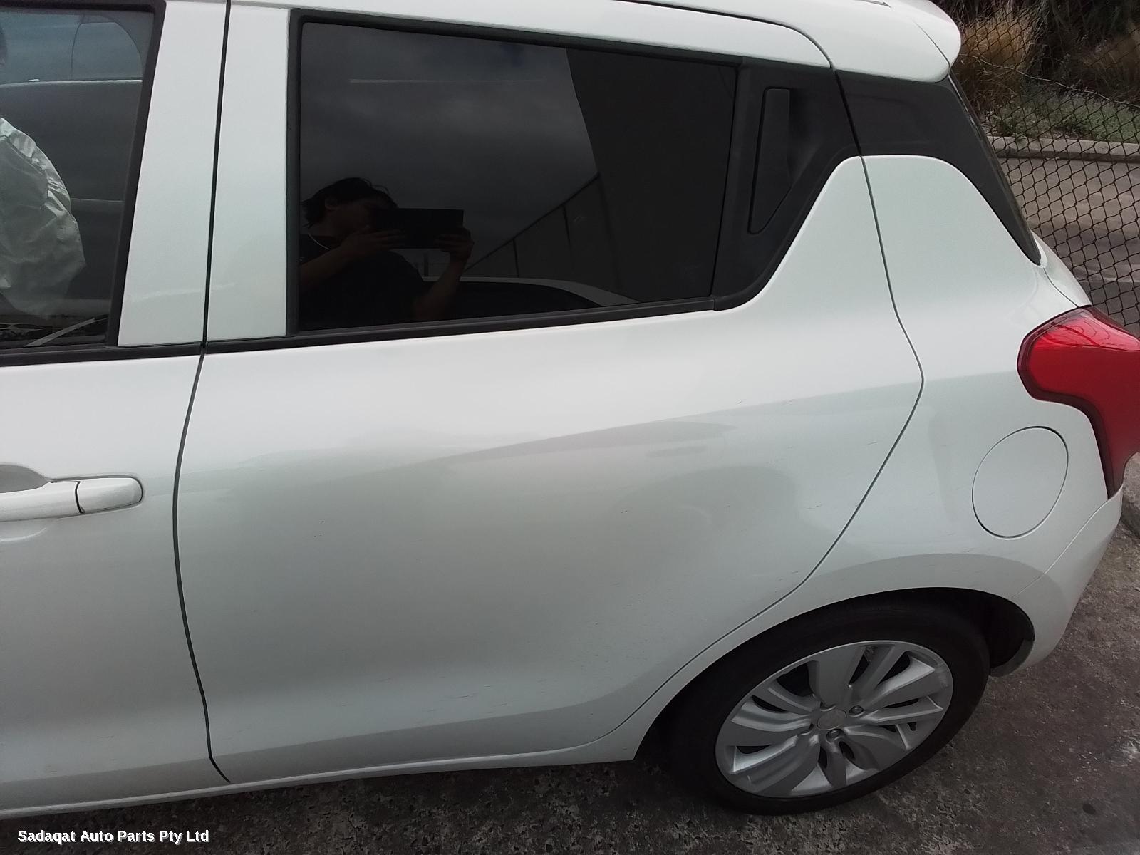 Suzuki Swift Right Door Mirror