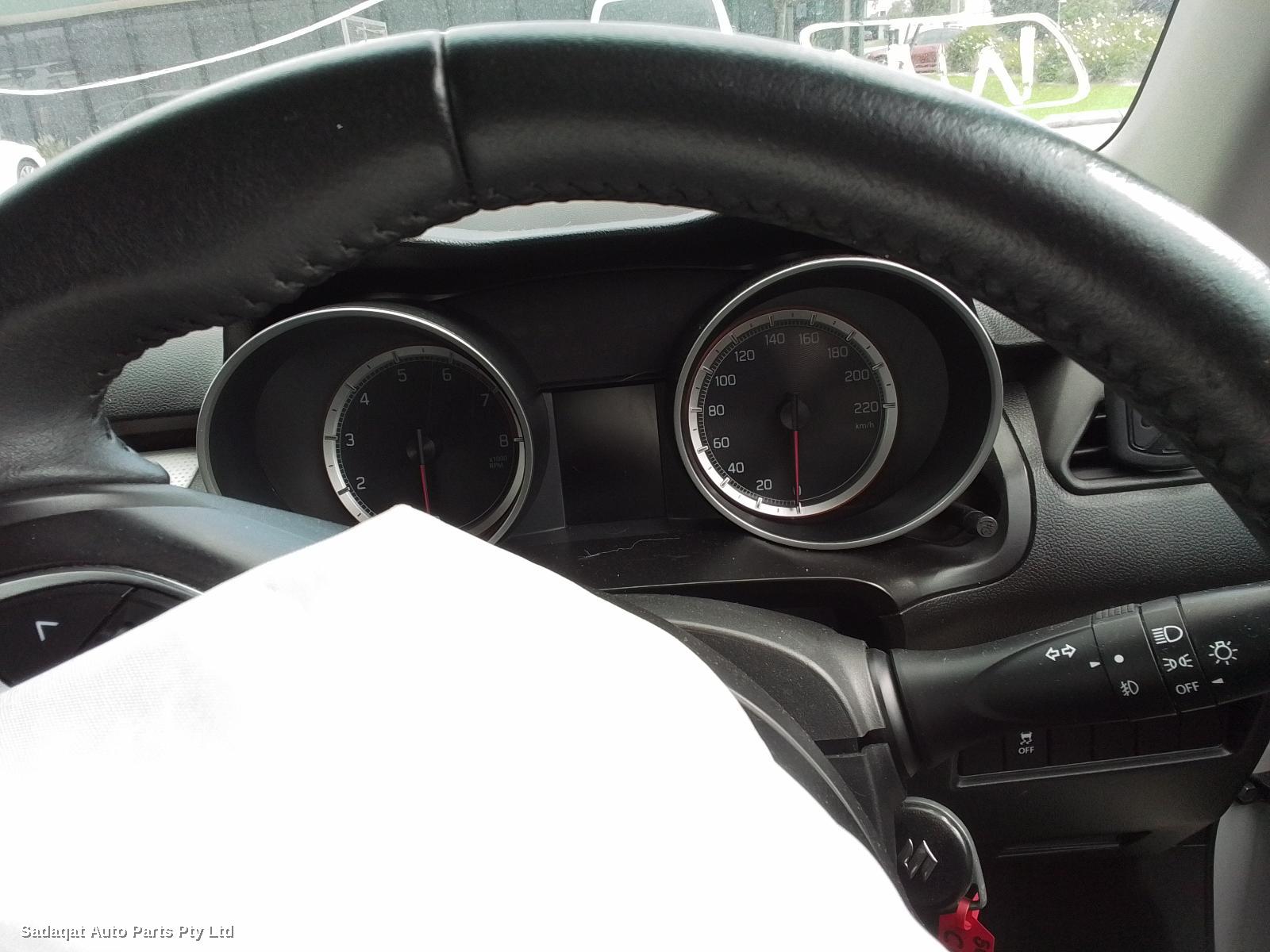 Suzuki Swift Right Door Mirror