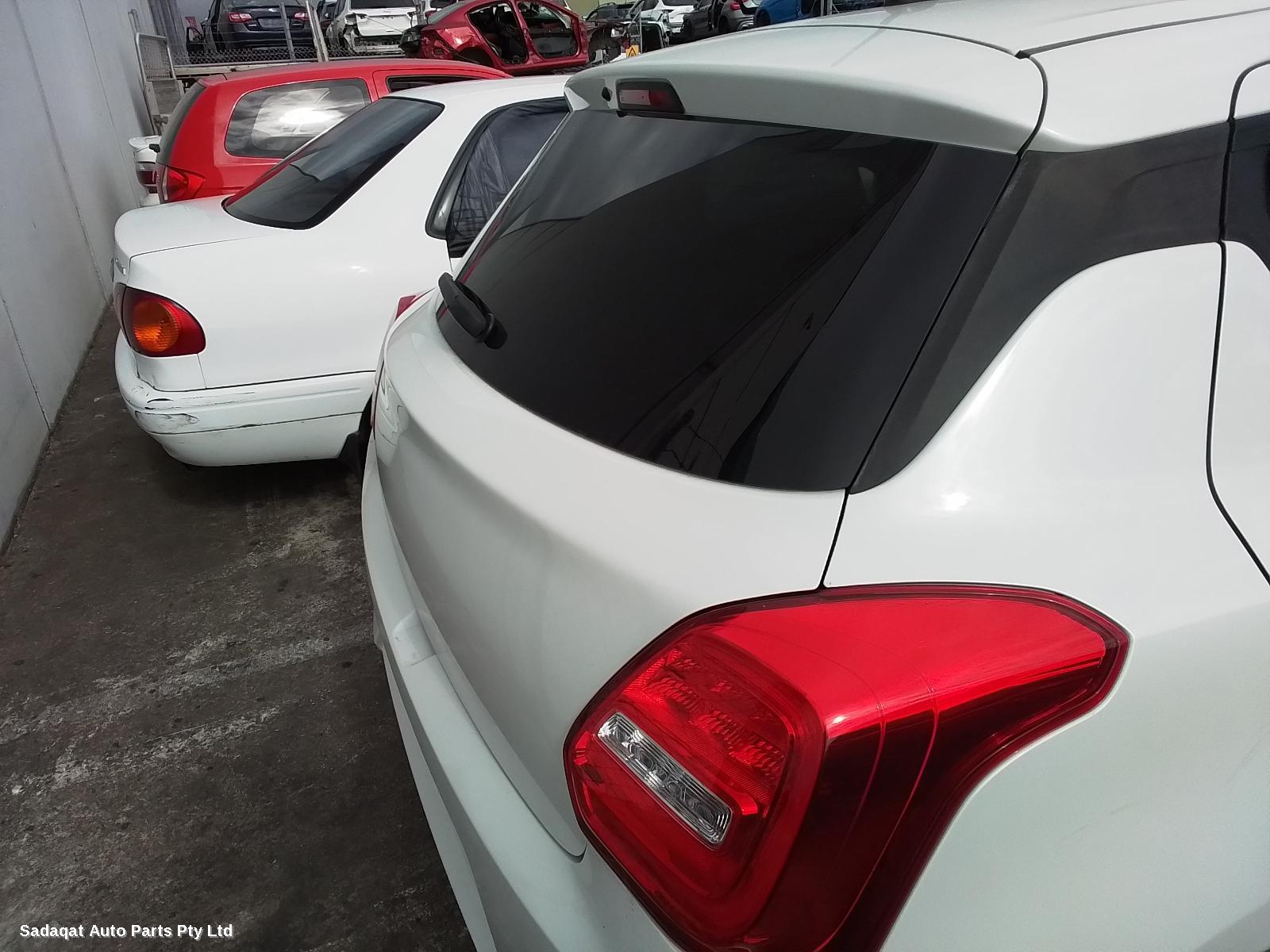 Suzuki Swift Right Door Mirror