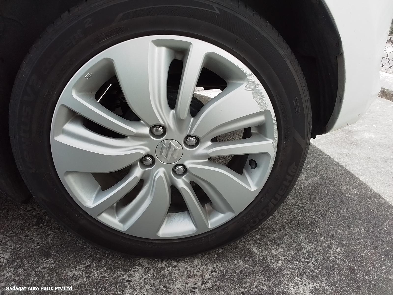 Suzuki Swift Right Door Mirror