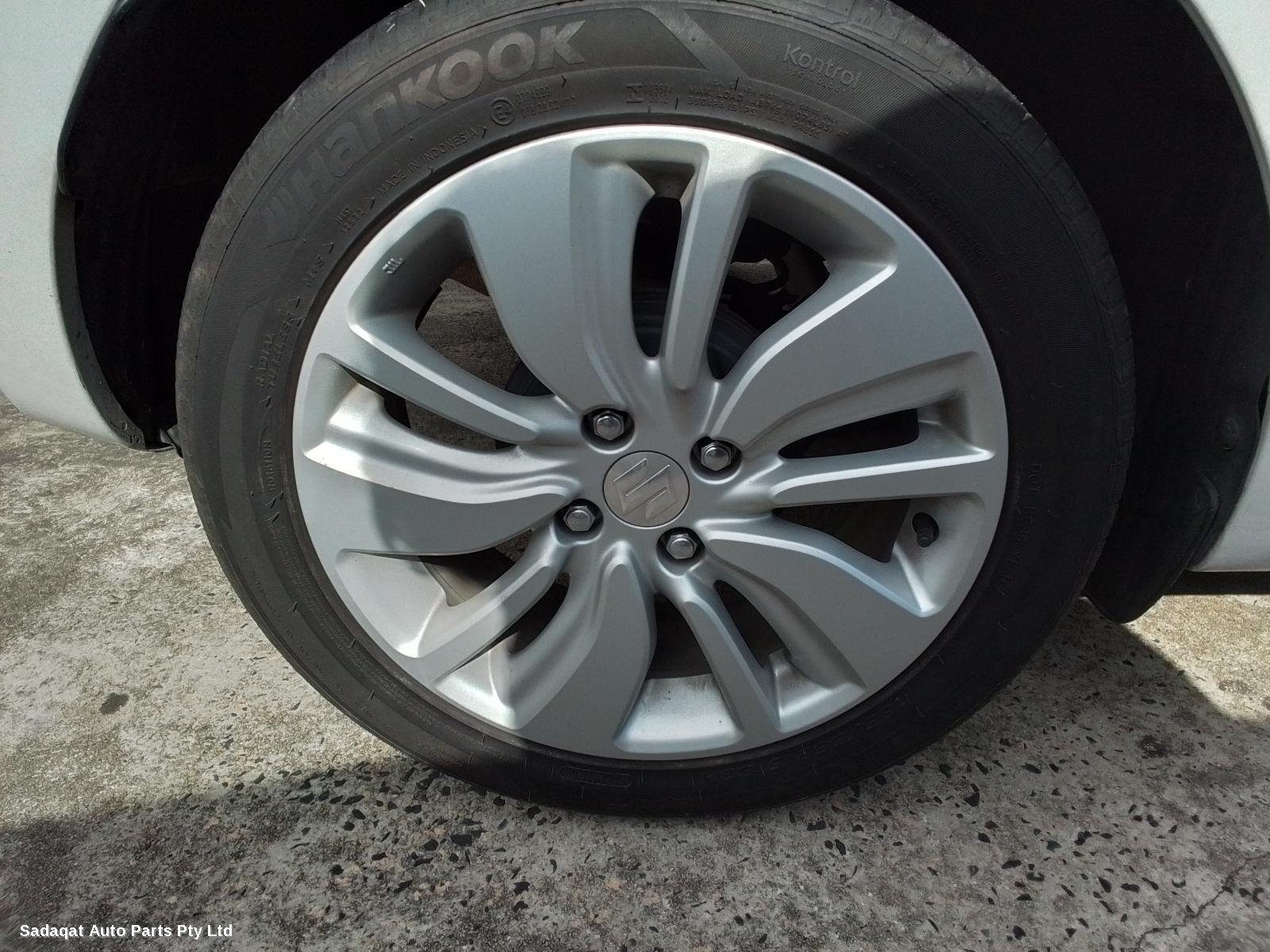 Suzuki Swift Right Door Mirror