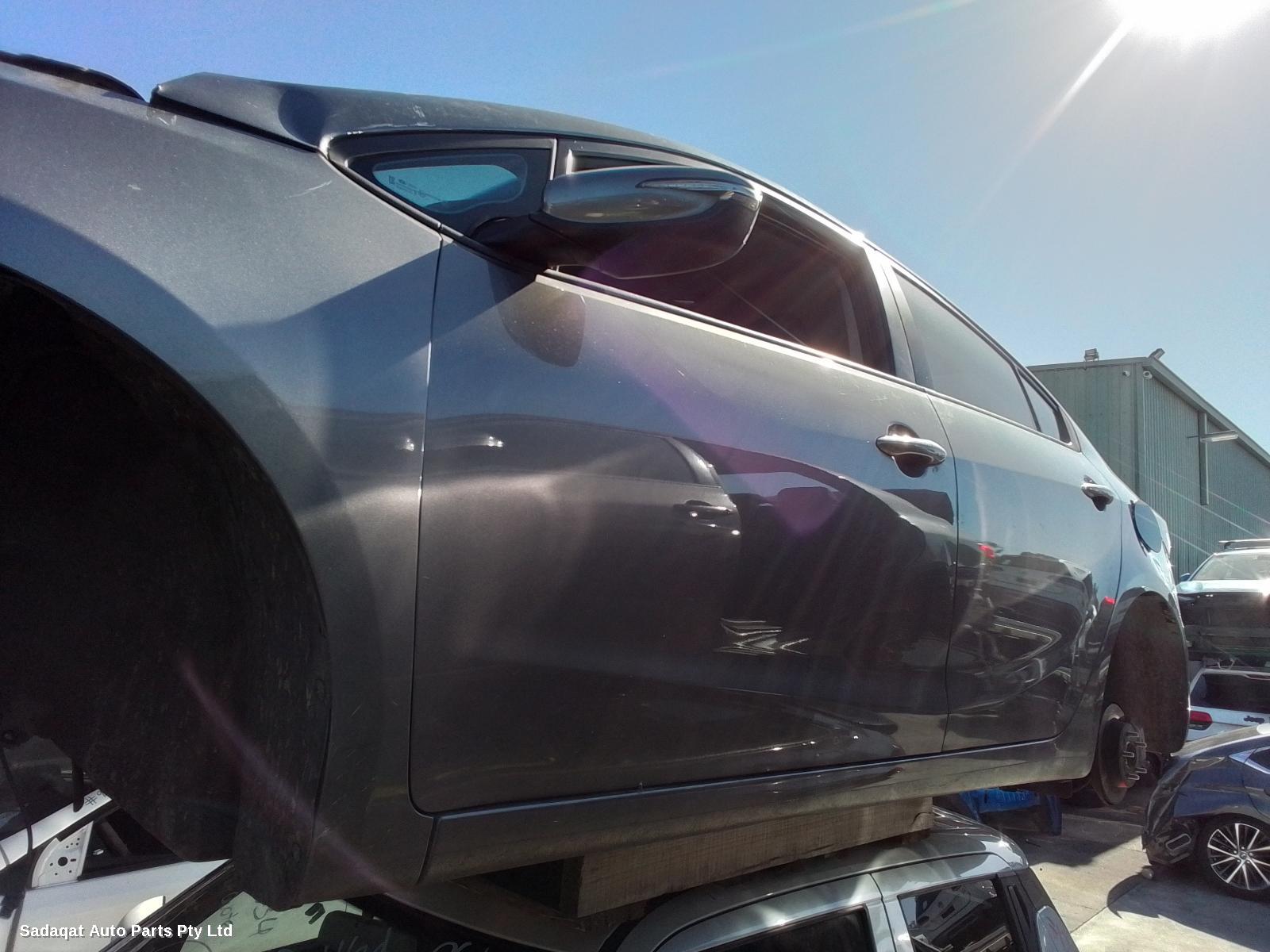 Kia Cerato Right Door Mirror