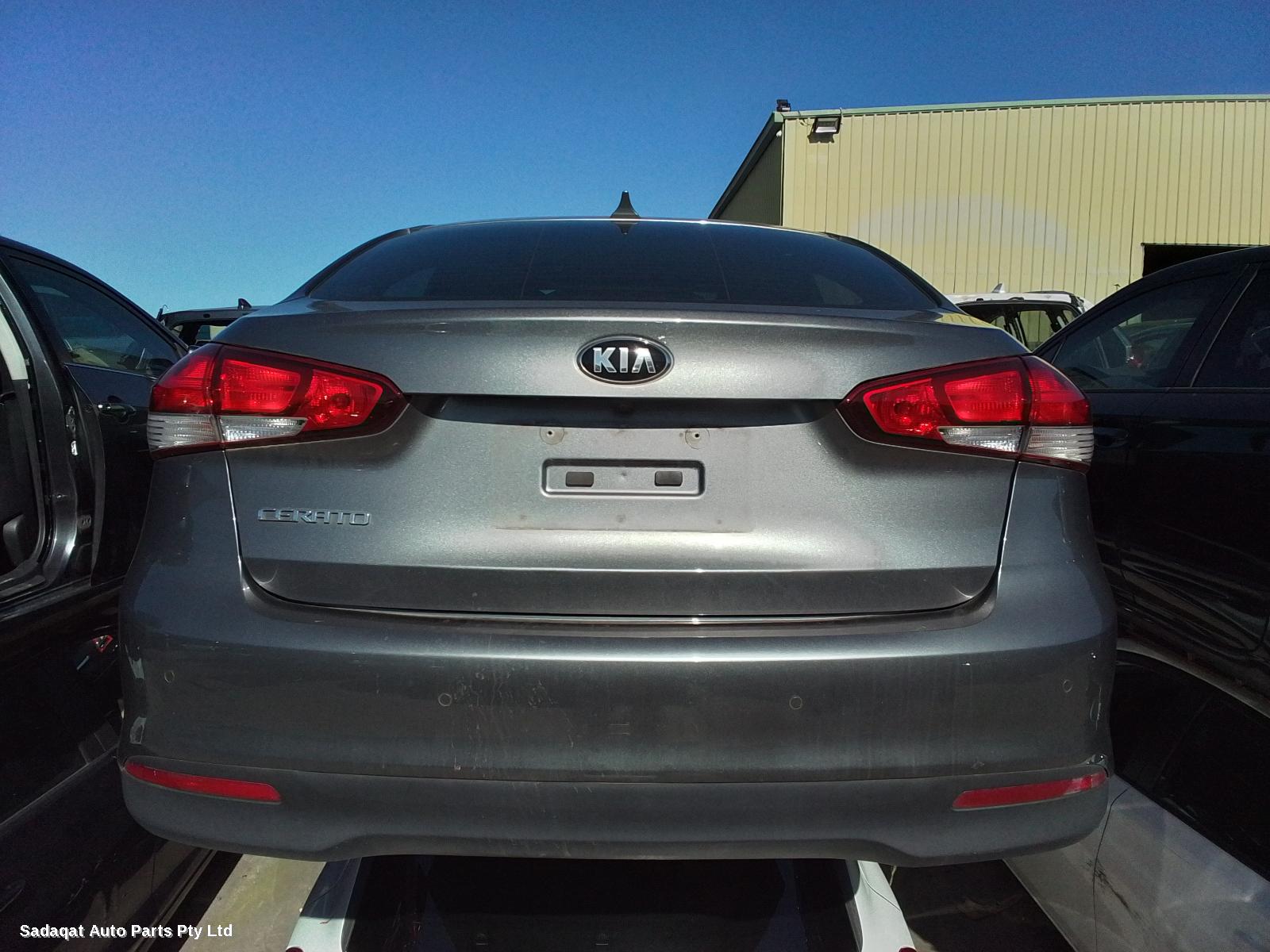 Kia Cerato Right Door Mirror