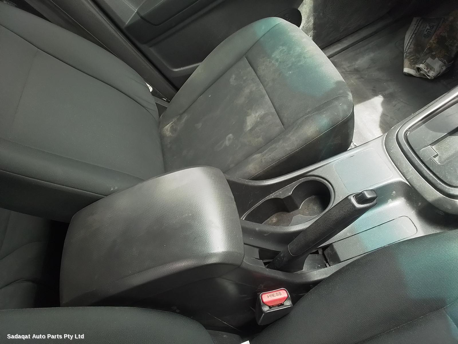 Isuzu Dmax Left Headlamp