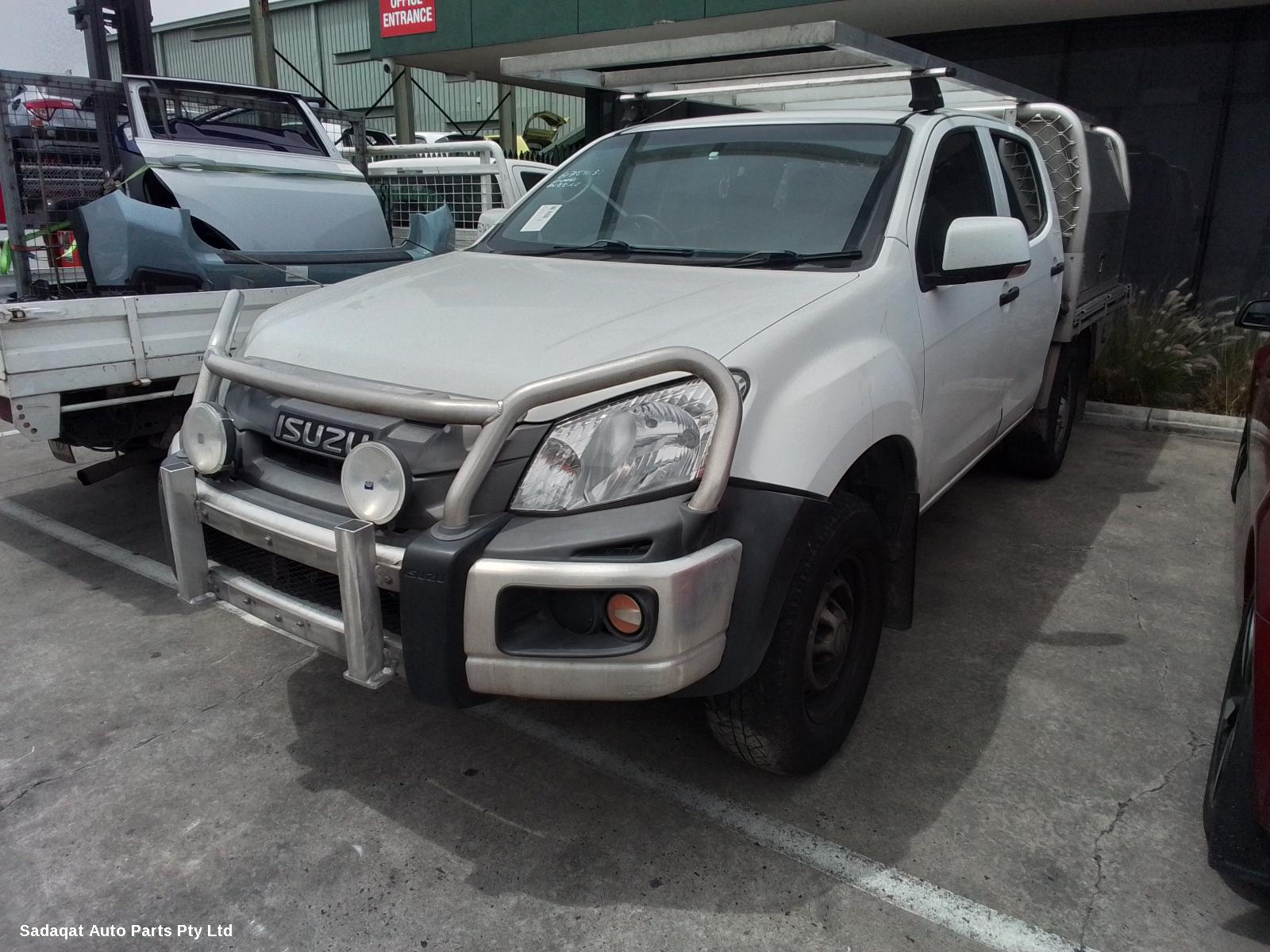 Isuzu Dmax Left Headlamp