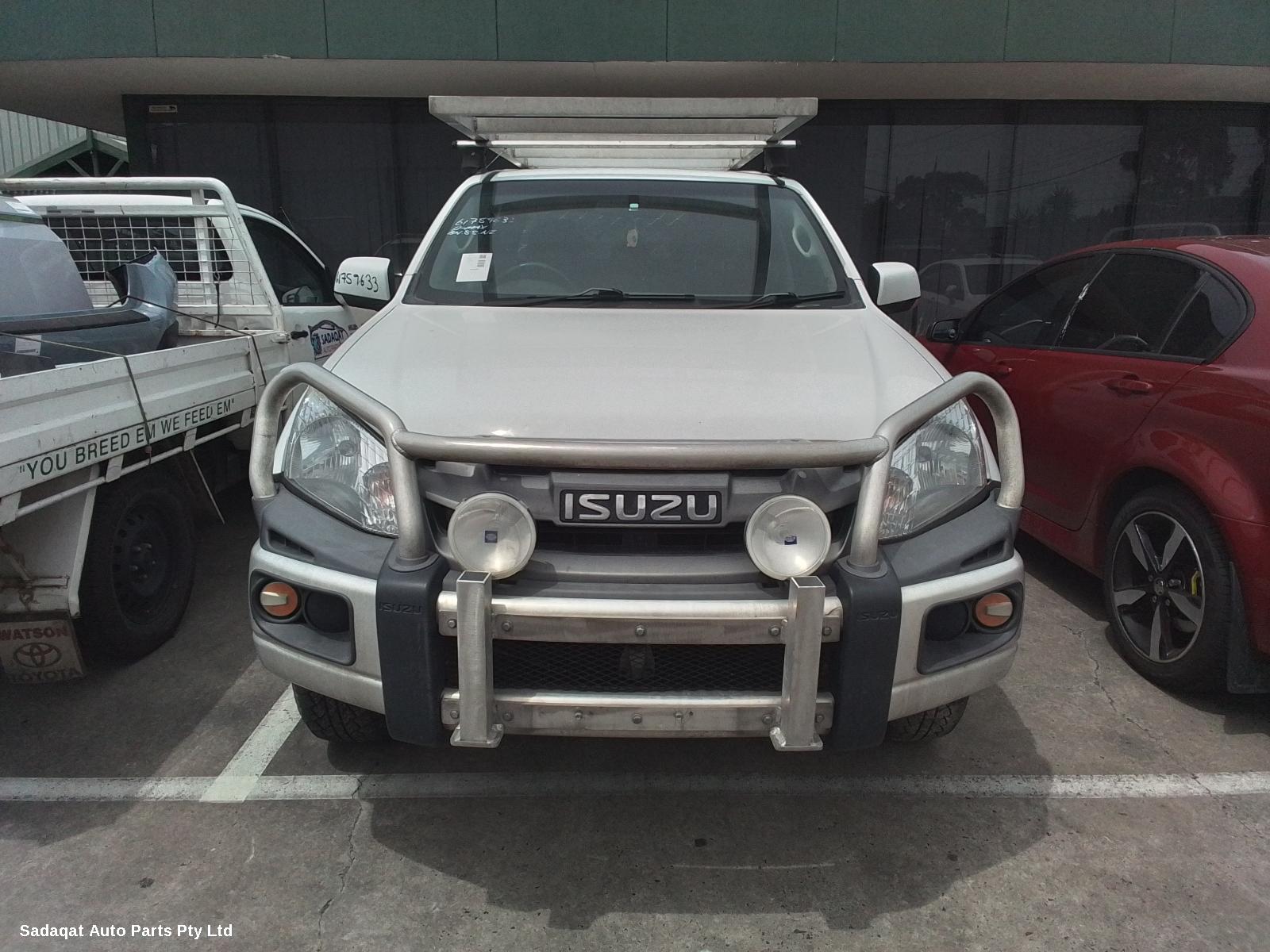 Isuzu Dmax Left Headlamp