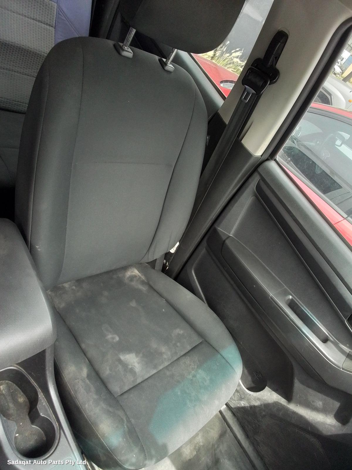 Isuzu Dmax Left Headlamp