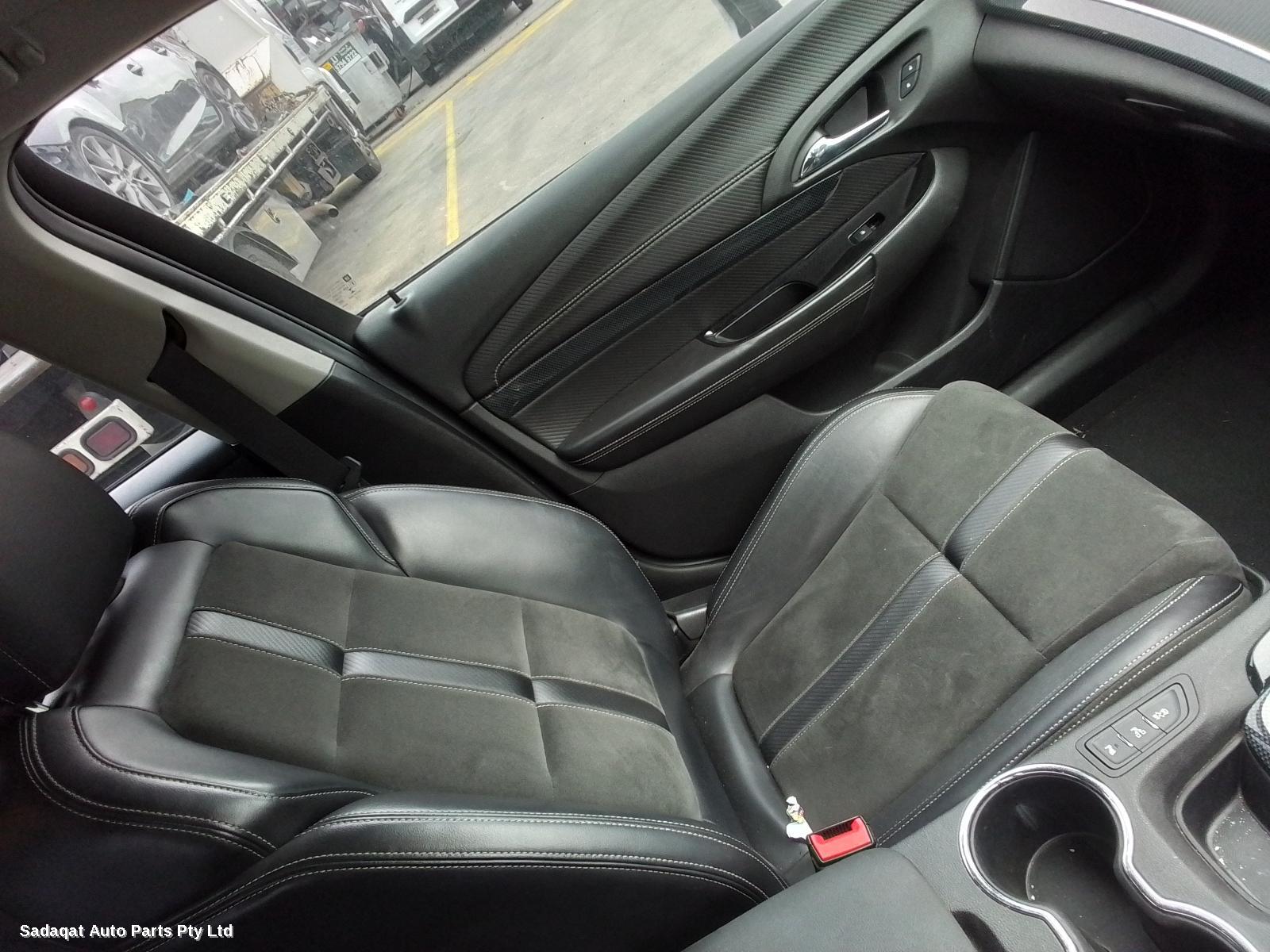 Holden Commodore Complete Rear Suspen