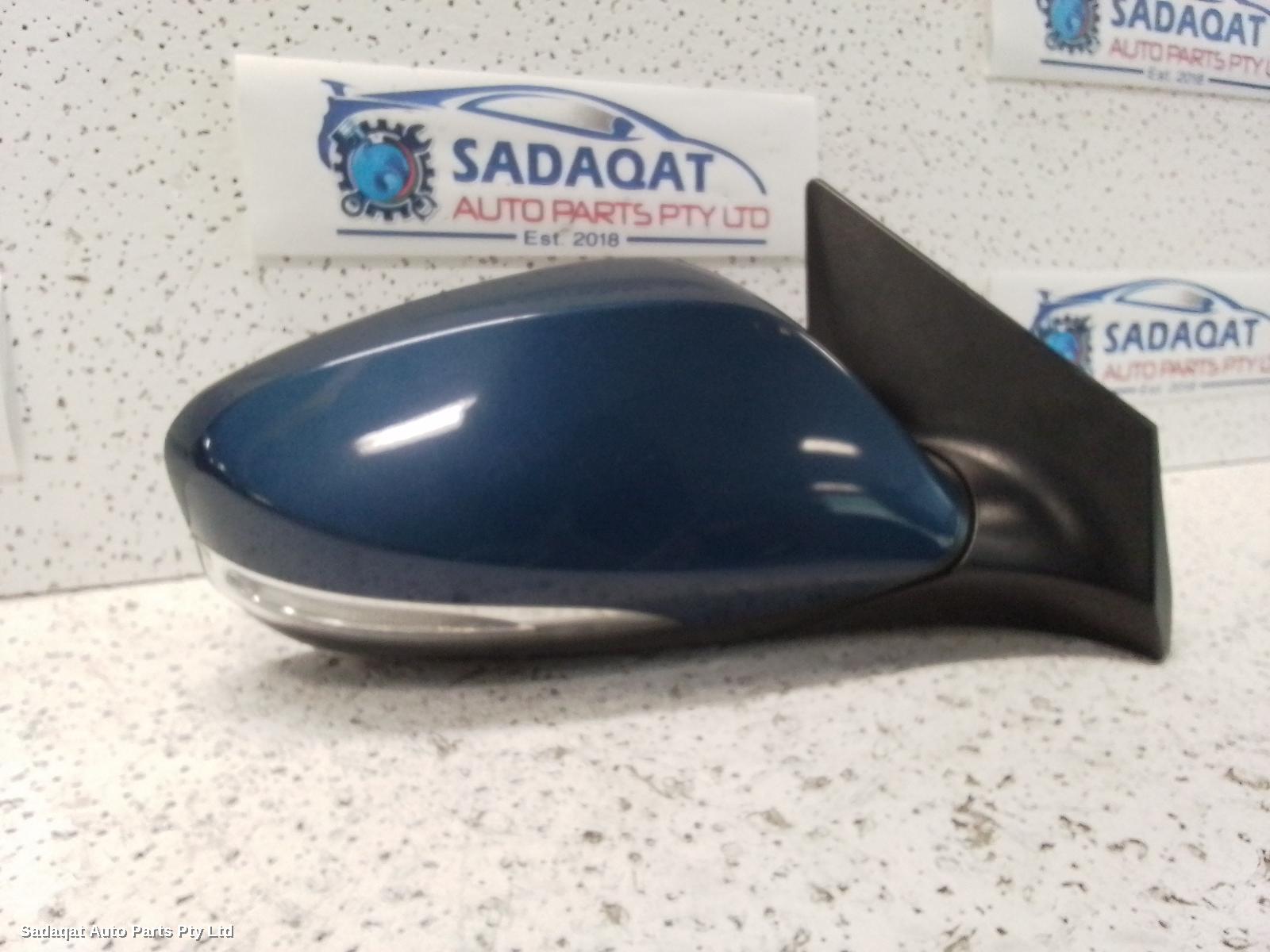 Hyundai Elantra Right Door Mirror