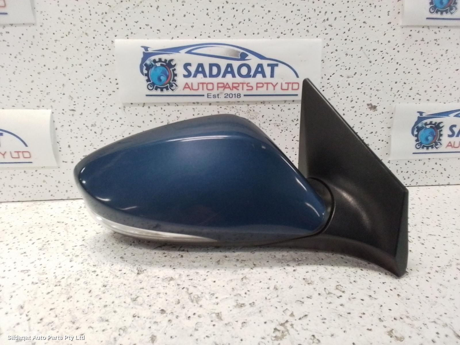 Hyundai Elantra Right Door Mirror