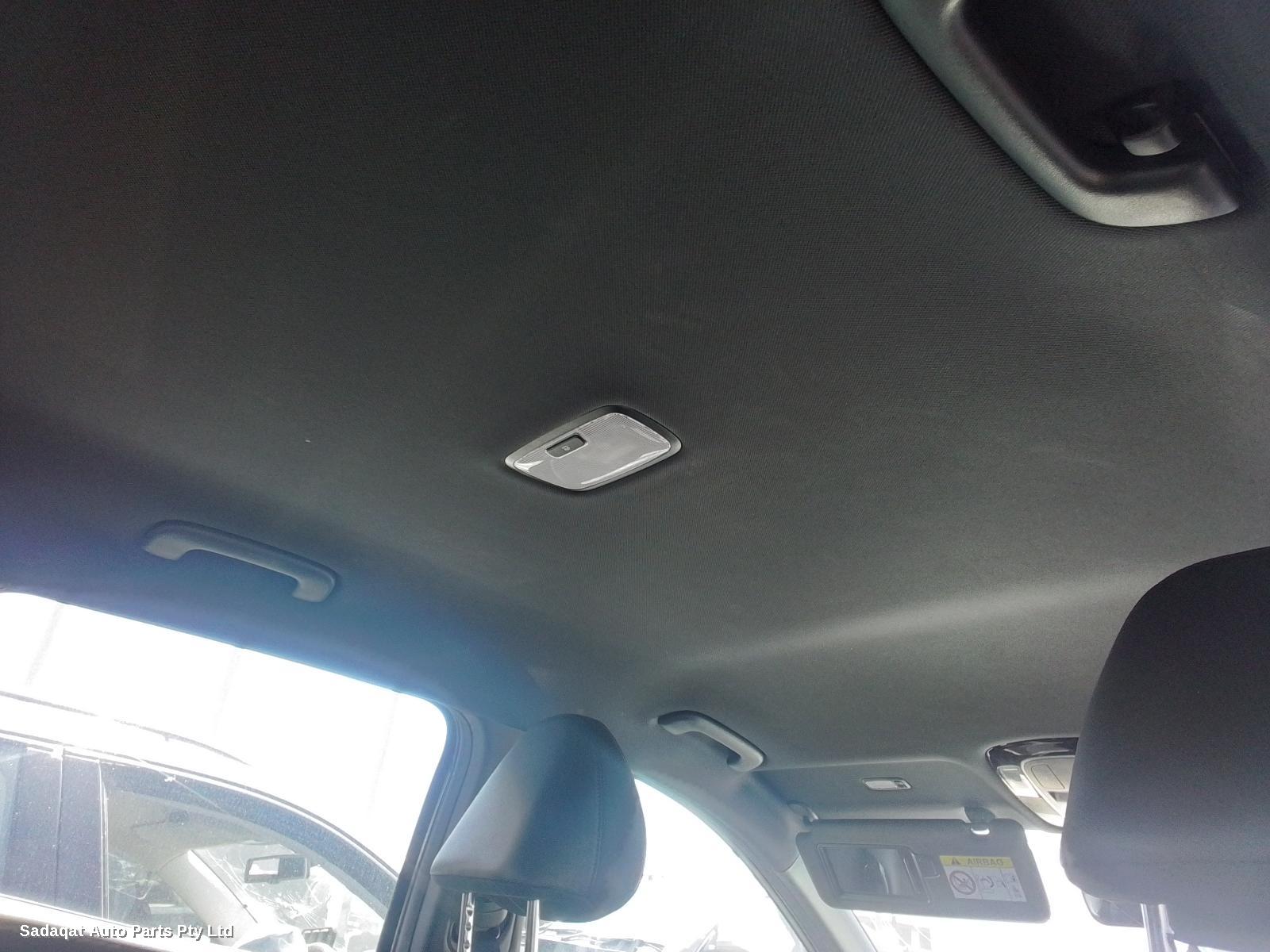 Hyundai Tucson Antenna