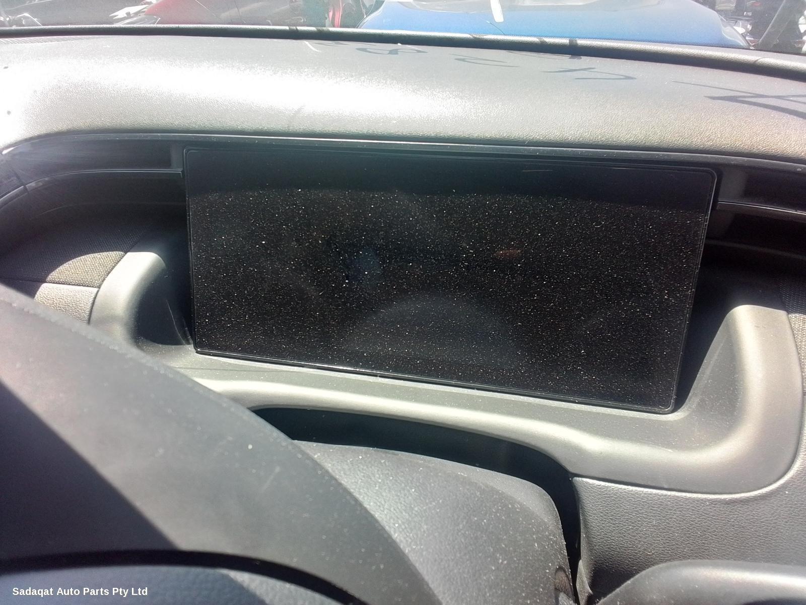 Hyundai Tucson Antenna