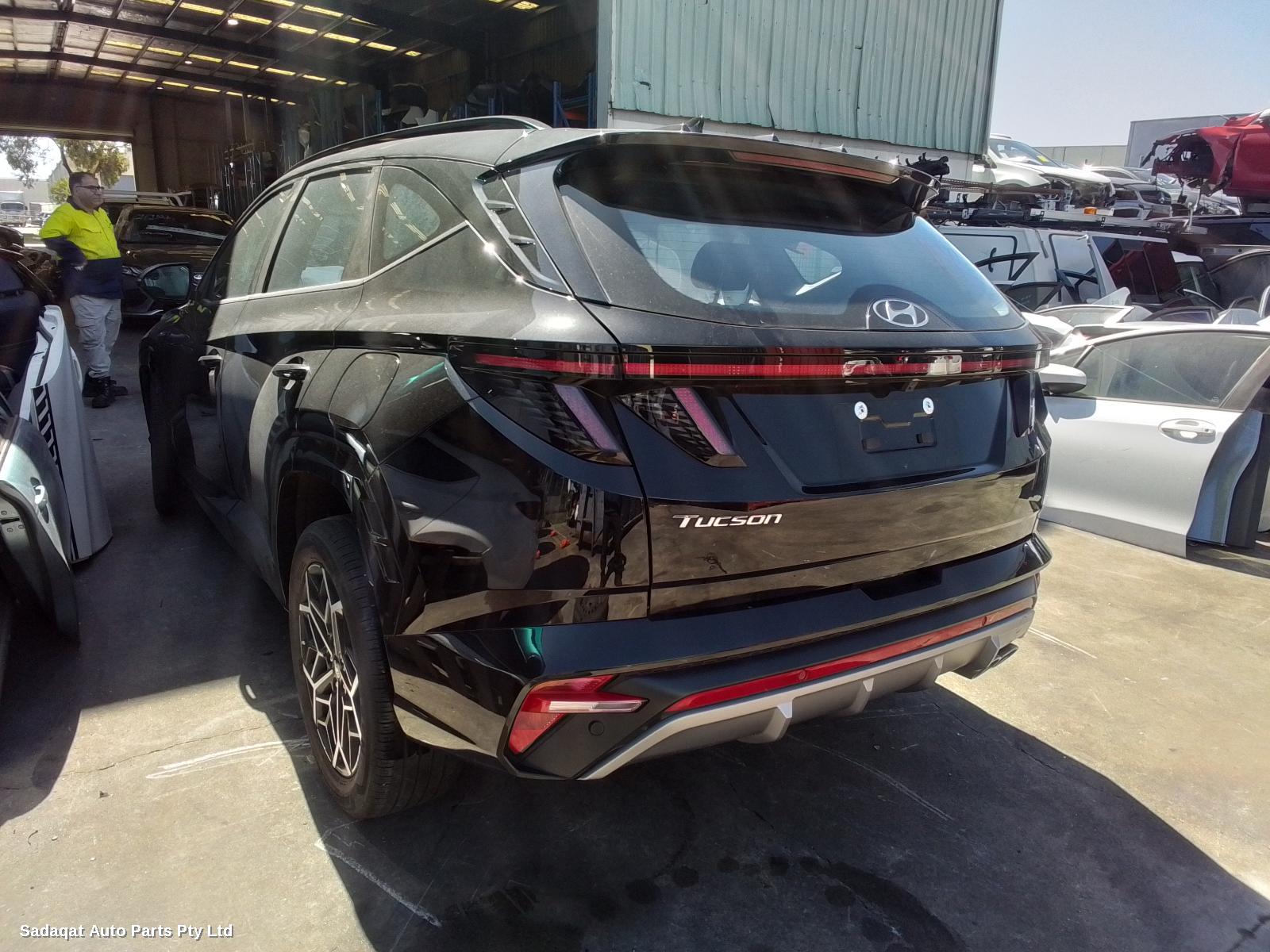 Hyundai Tucson Antenna