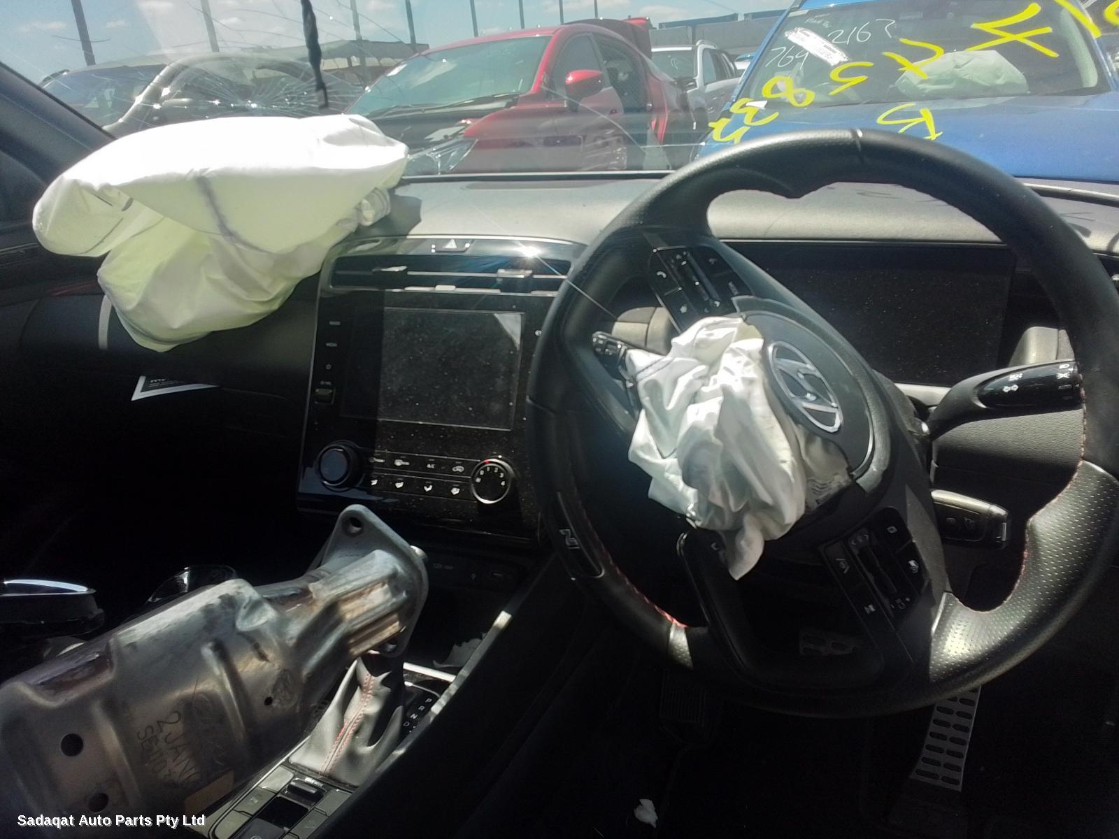 Hyundai Tucson Antenna