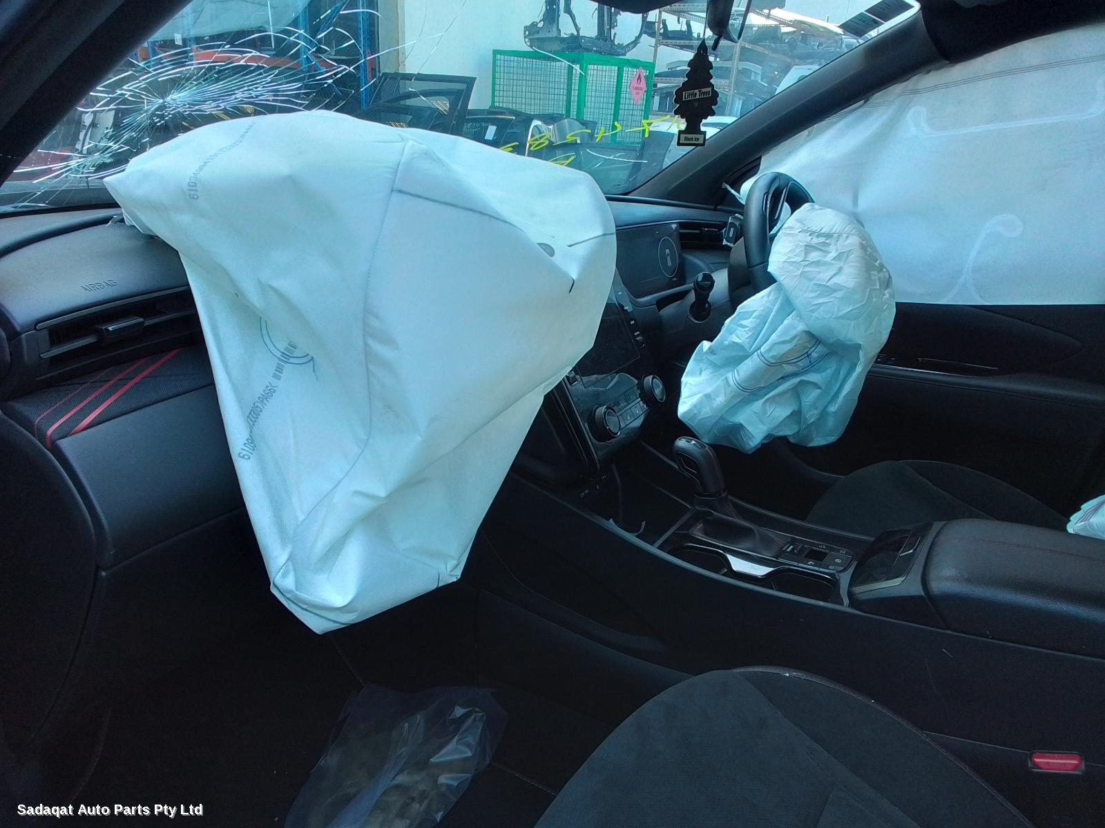 Hyundai Tucson Antenna