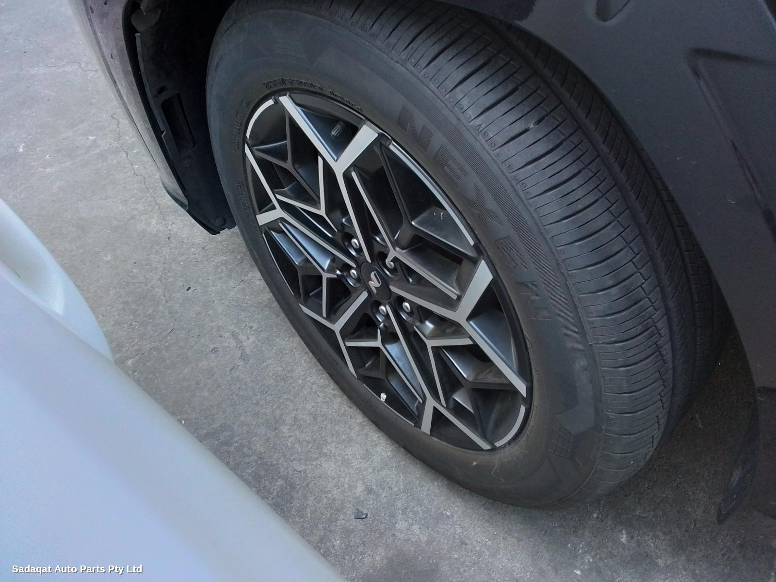 Hyundai Tucson Antenna